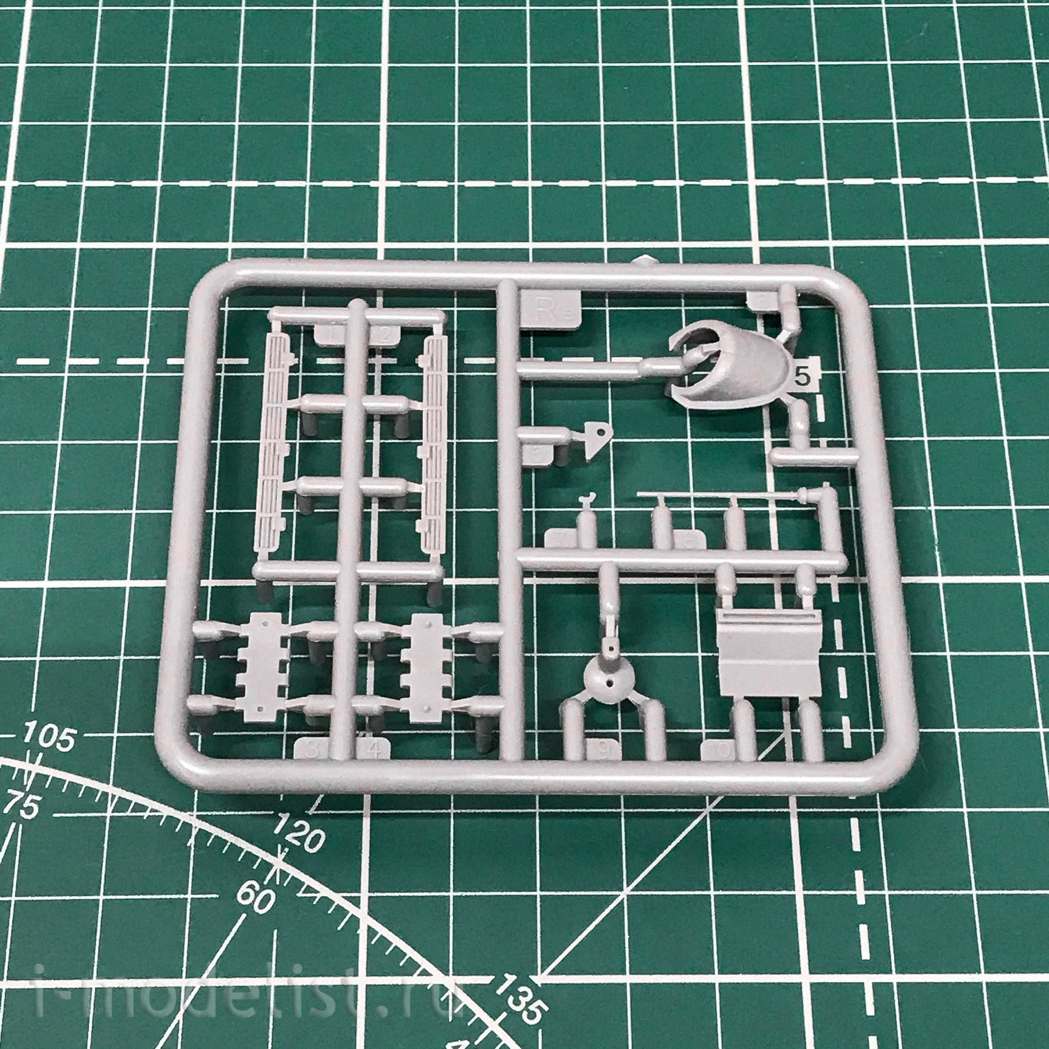 37091 MiniArt 1/35 Tank T-34/85 factory 112 (1945)