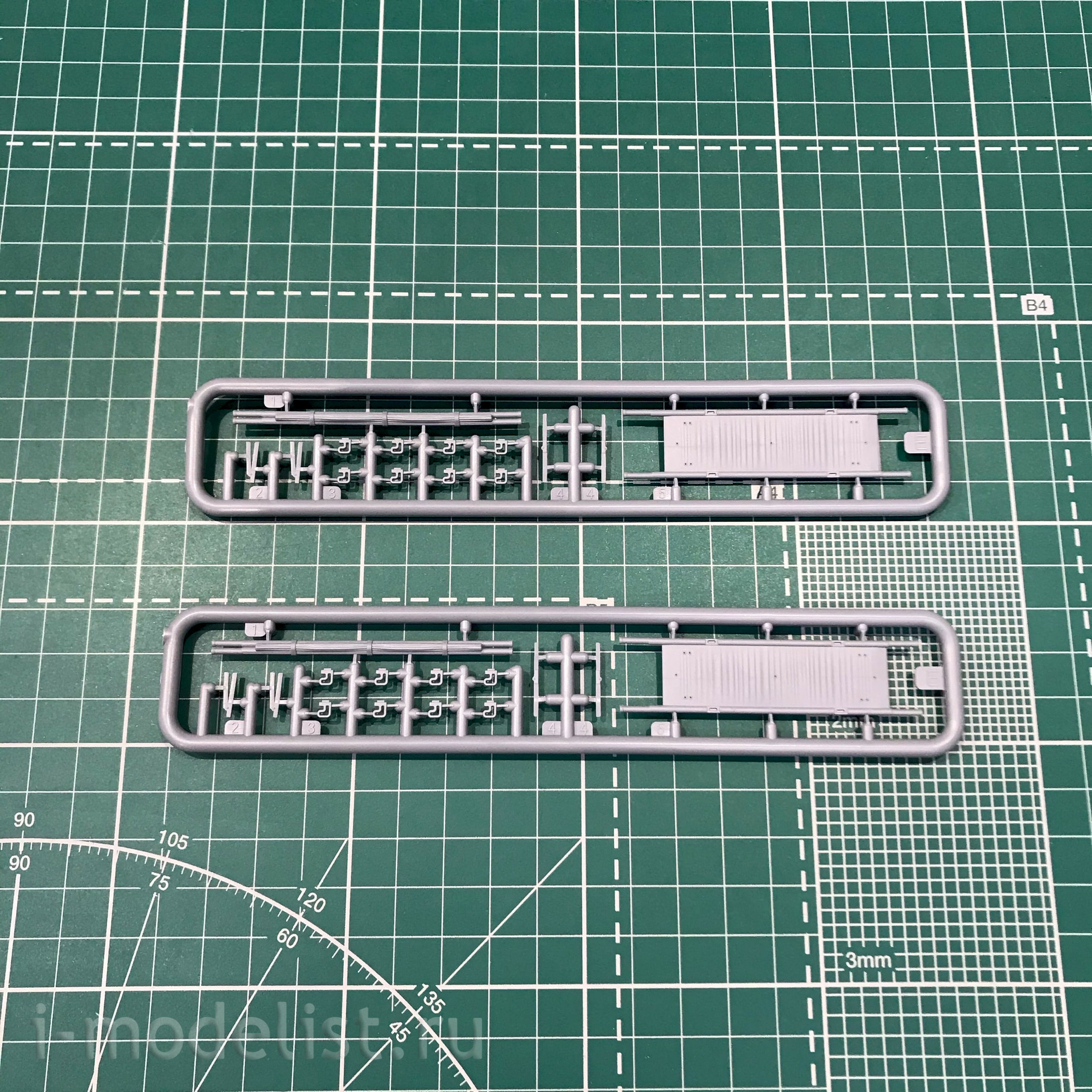 35GM0035 Gecko Models 1/35 British ATMP w/Rescue Stretchers