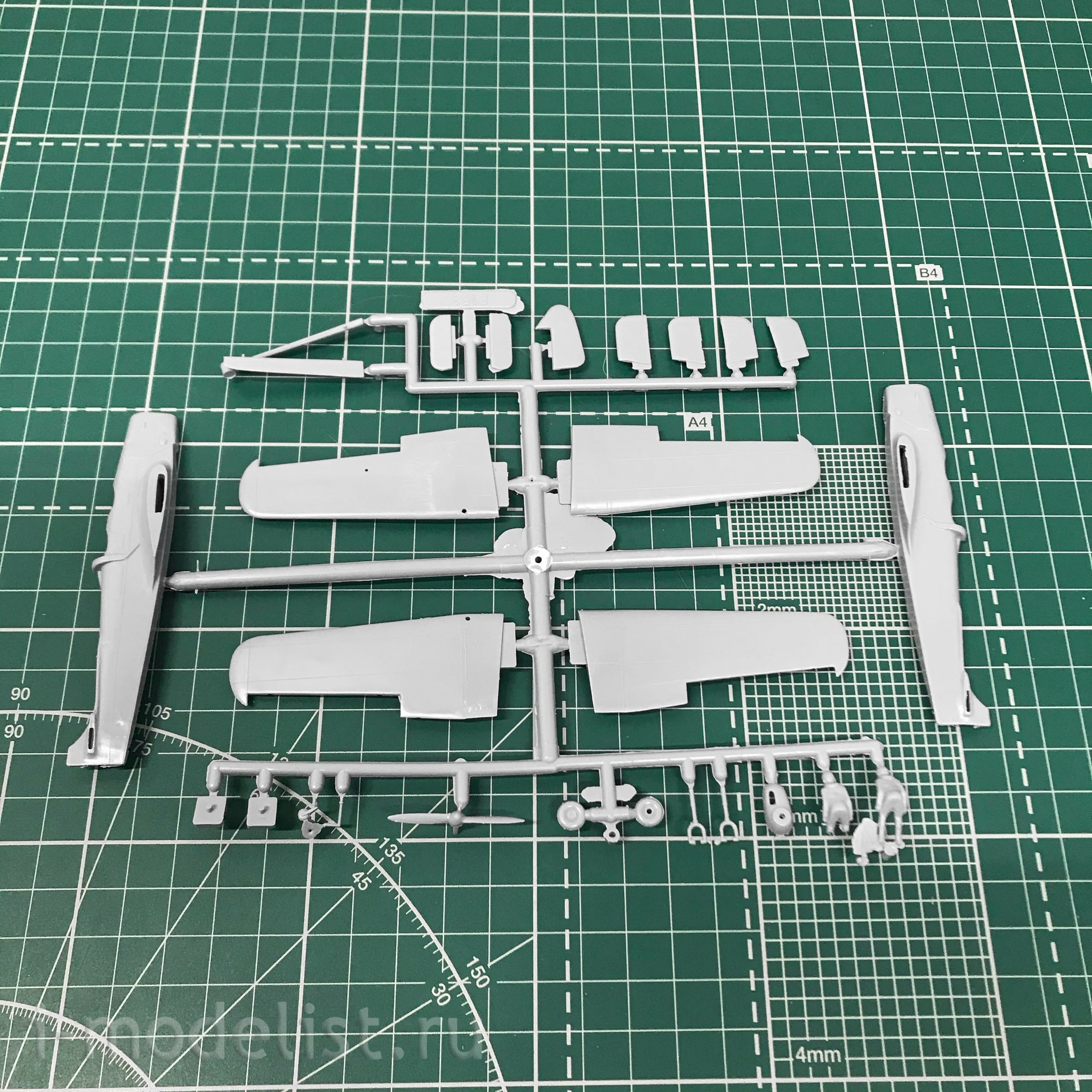 72019 Ark-models 1/72 master Training aircraft”