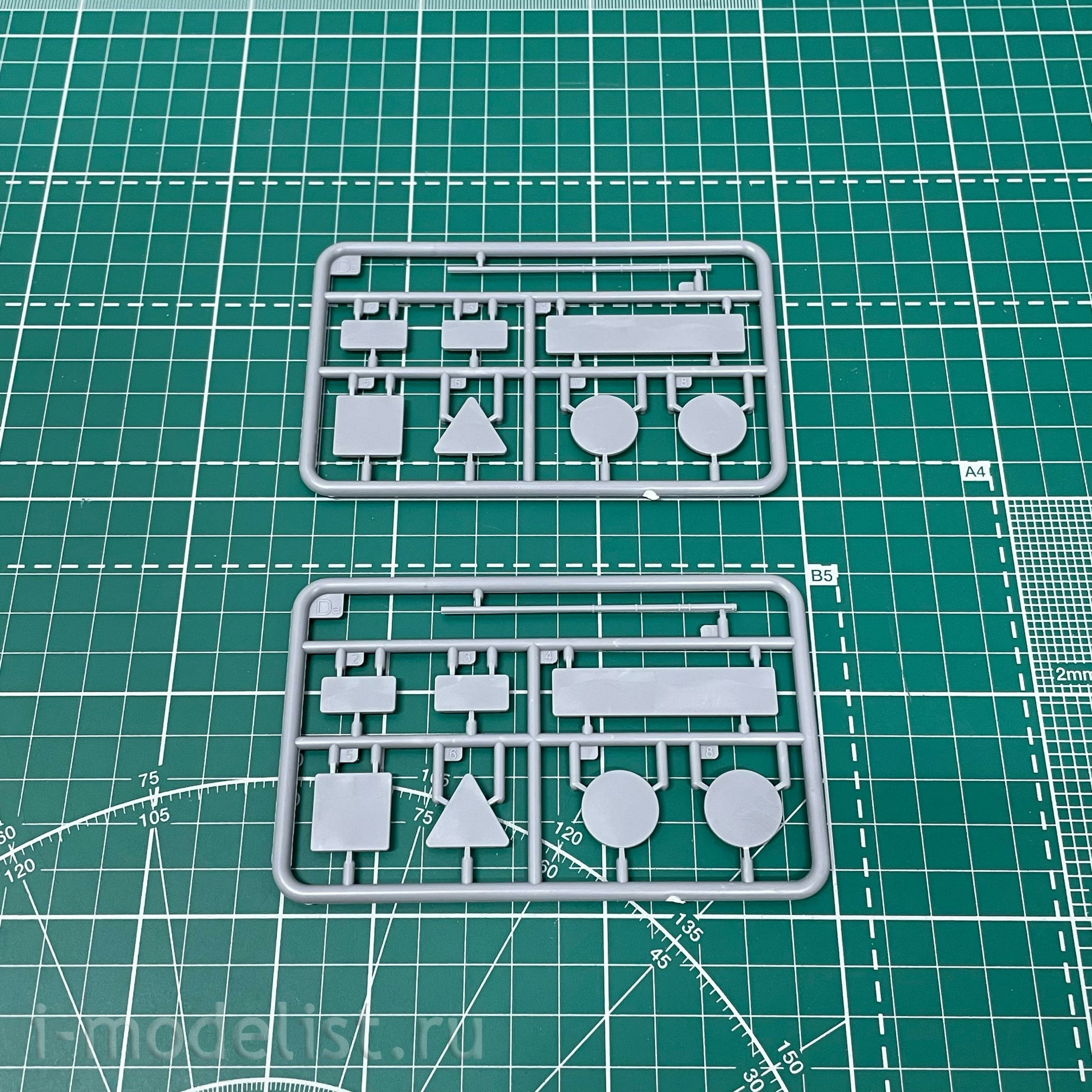 35640 MiniArt 1/35 Road signs. Afghanistan 2000s.