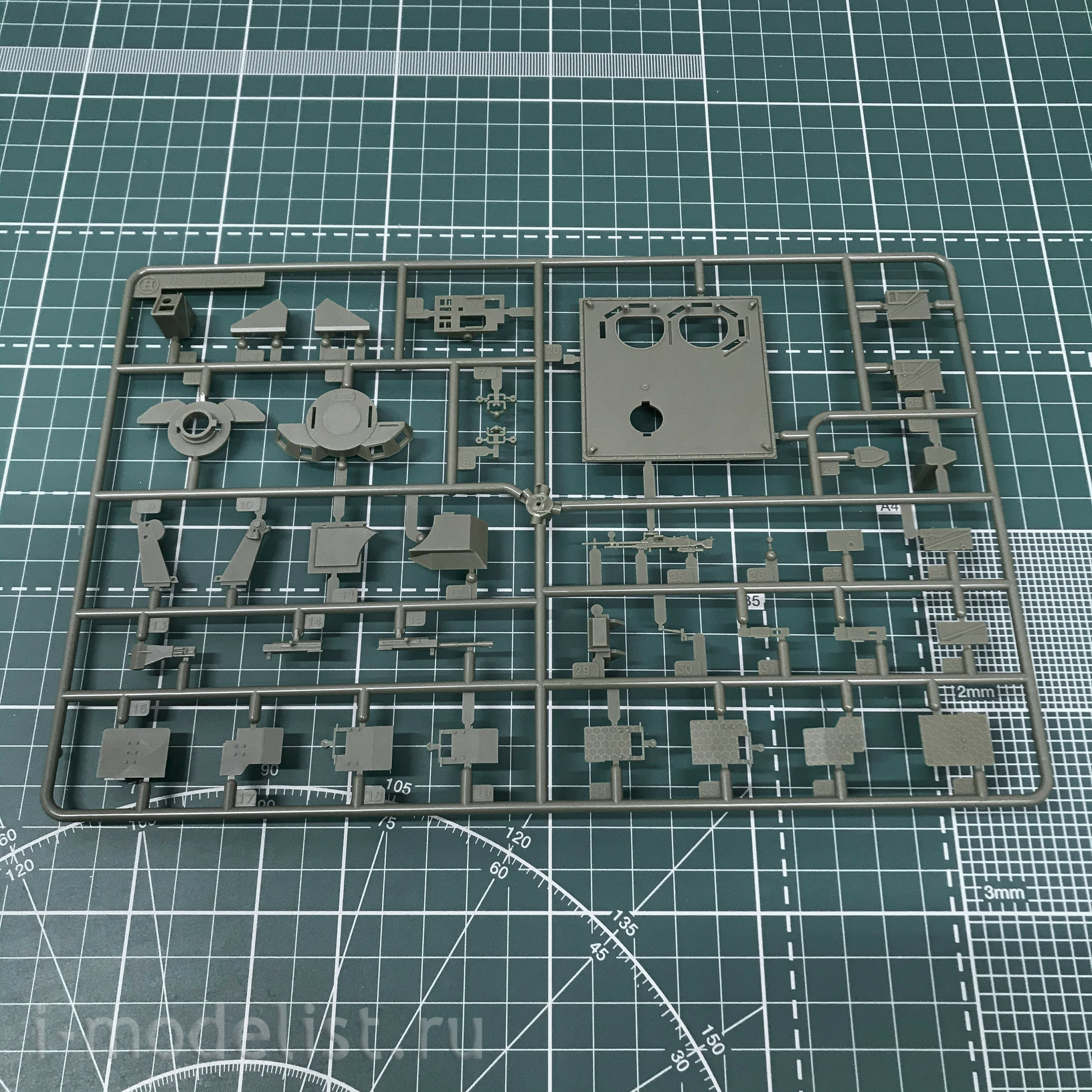 AF35S88 AFVClub 1/35 <tinted machine CM-33 TIFV