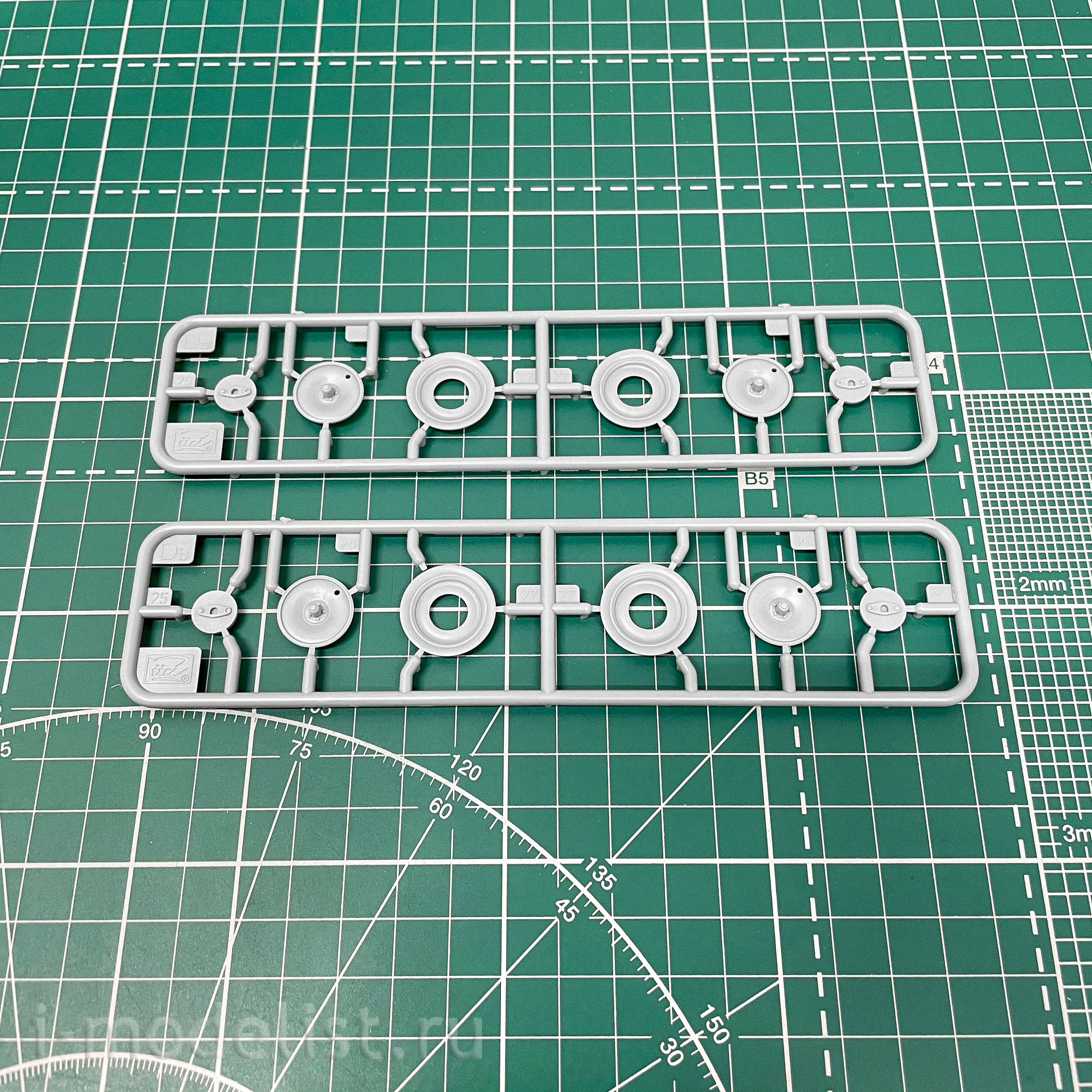 RV35026 Riich 1/35 3,7 cm PaK 36 Anti-Tank Gun