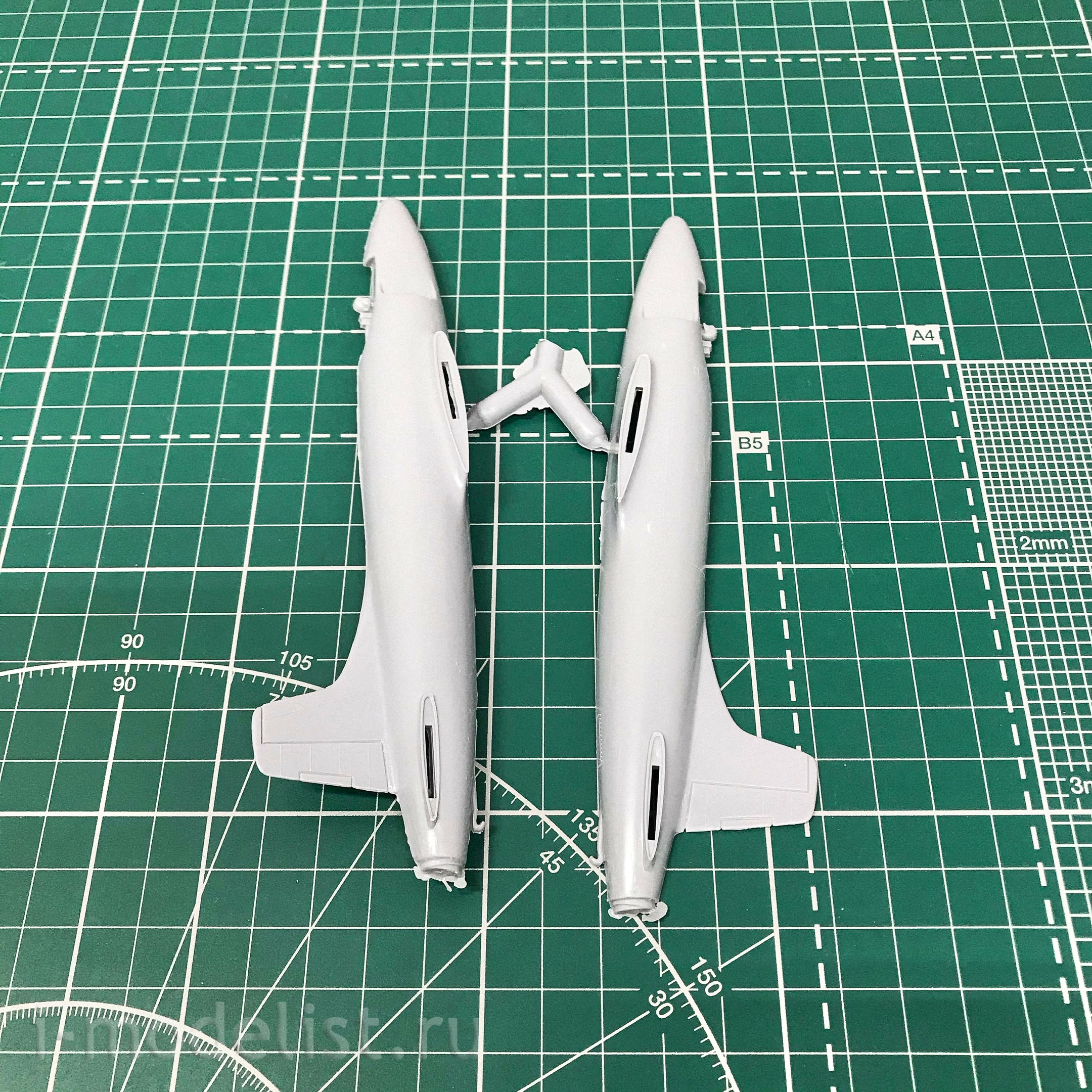 72029 ARK models 1/72 carrier-based fighter “Attaker”
