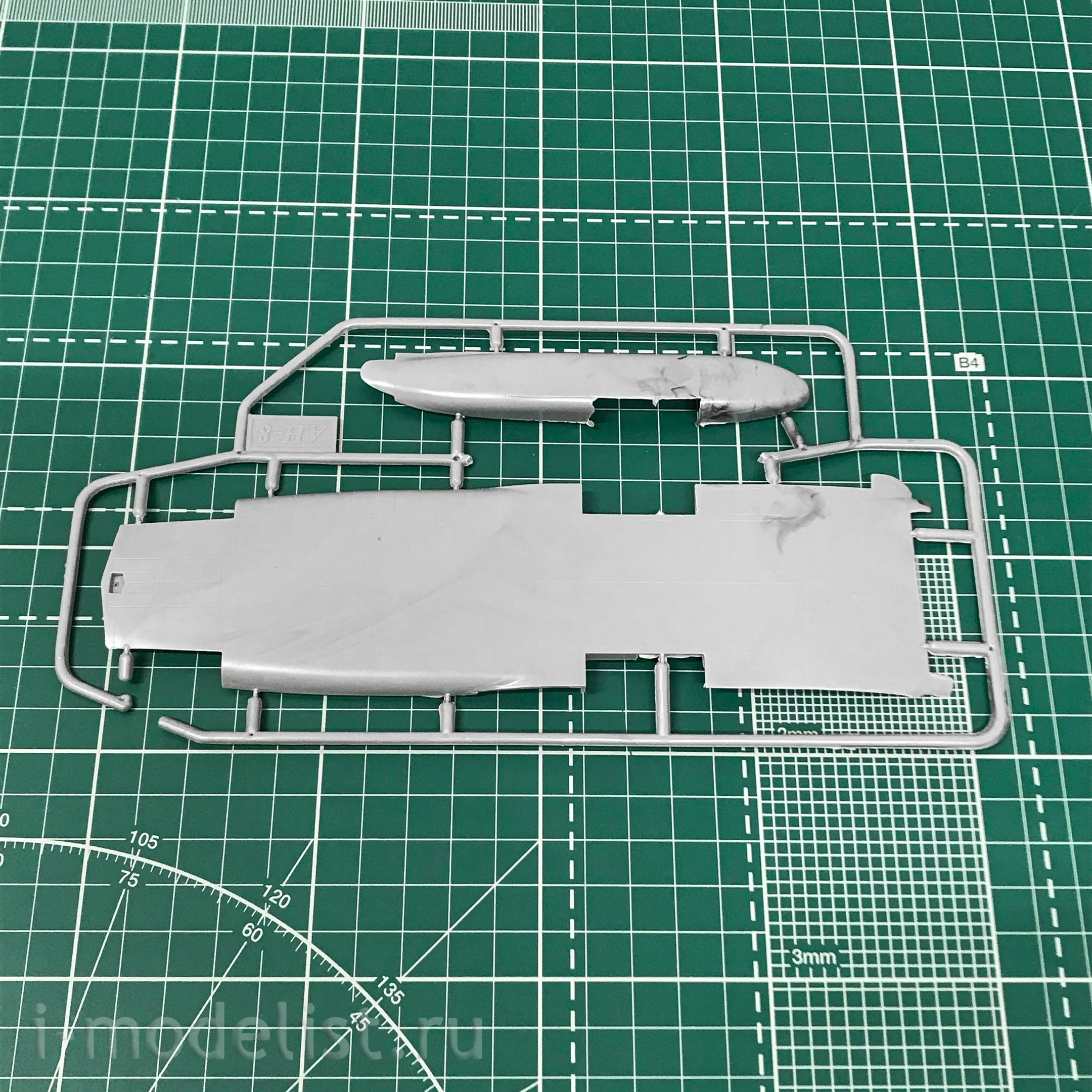 72141-01S Amodel 1/72 Antonov An-8 Vsu Tg-16 Nato code 