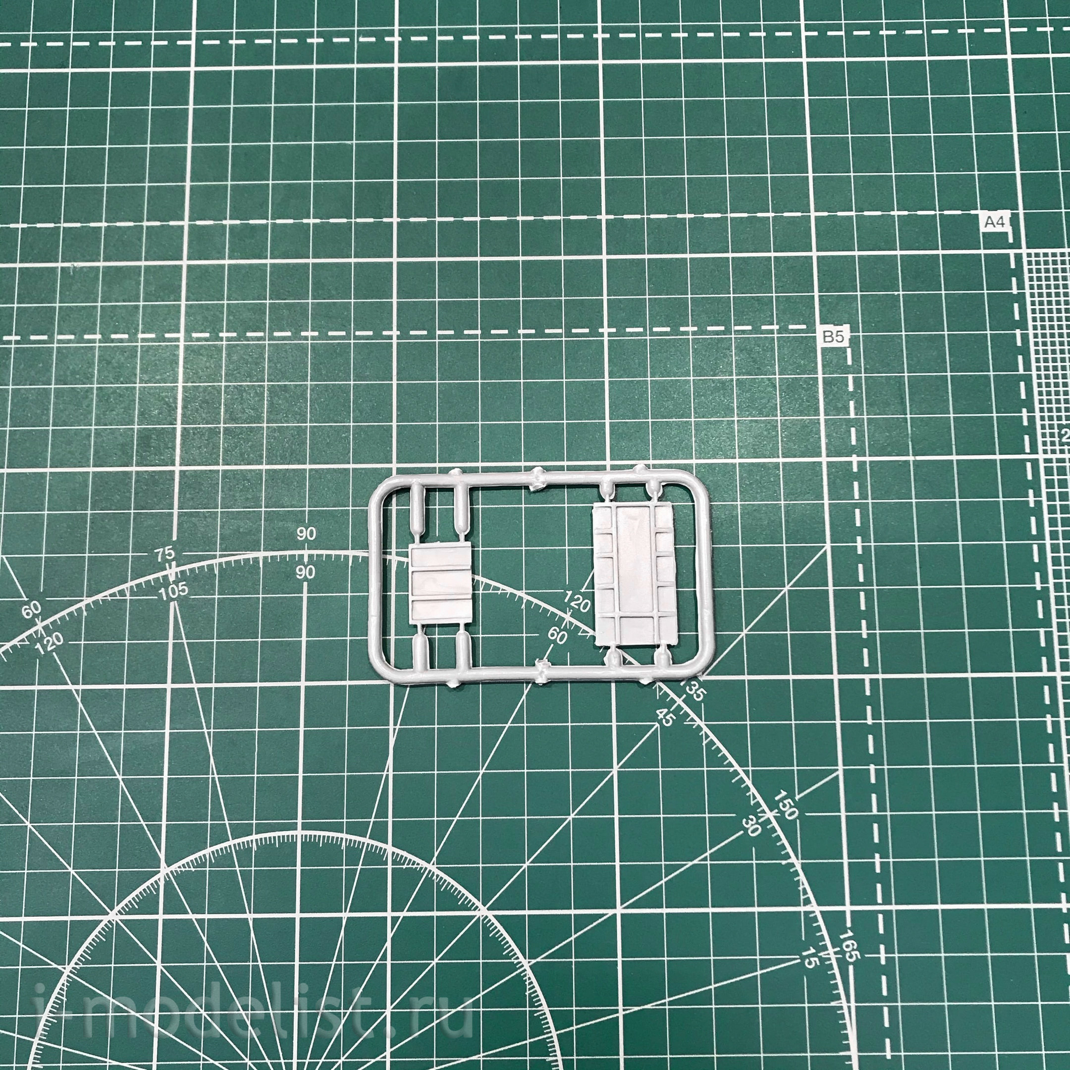 14606 Orient Express 1/144 Set of airfield equipment №7