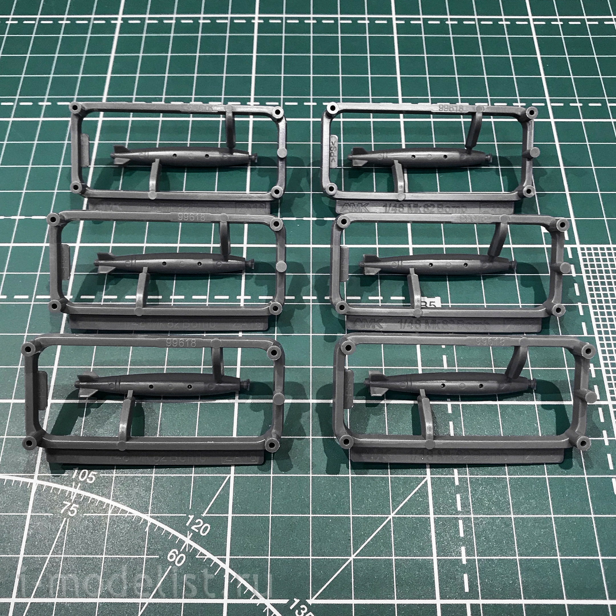 88E01 AMK 1/48 US Ordnance Set #1
