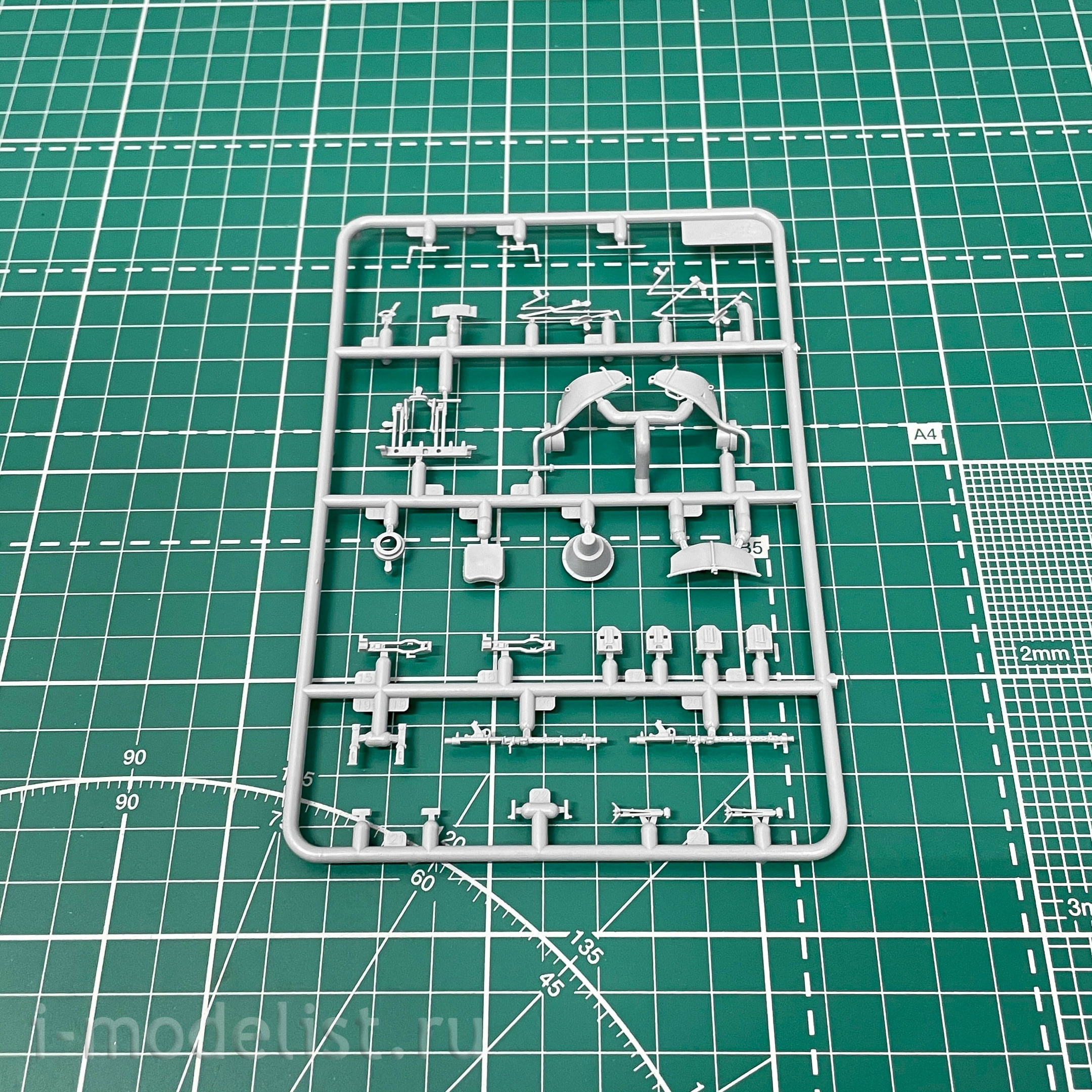 35714 ICM 1/35 Zwillingssockel 36, German anti-aircraft machine gun