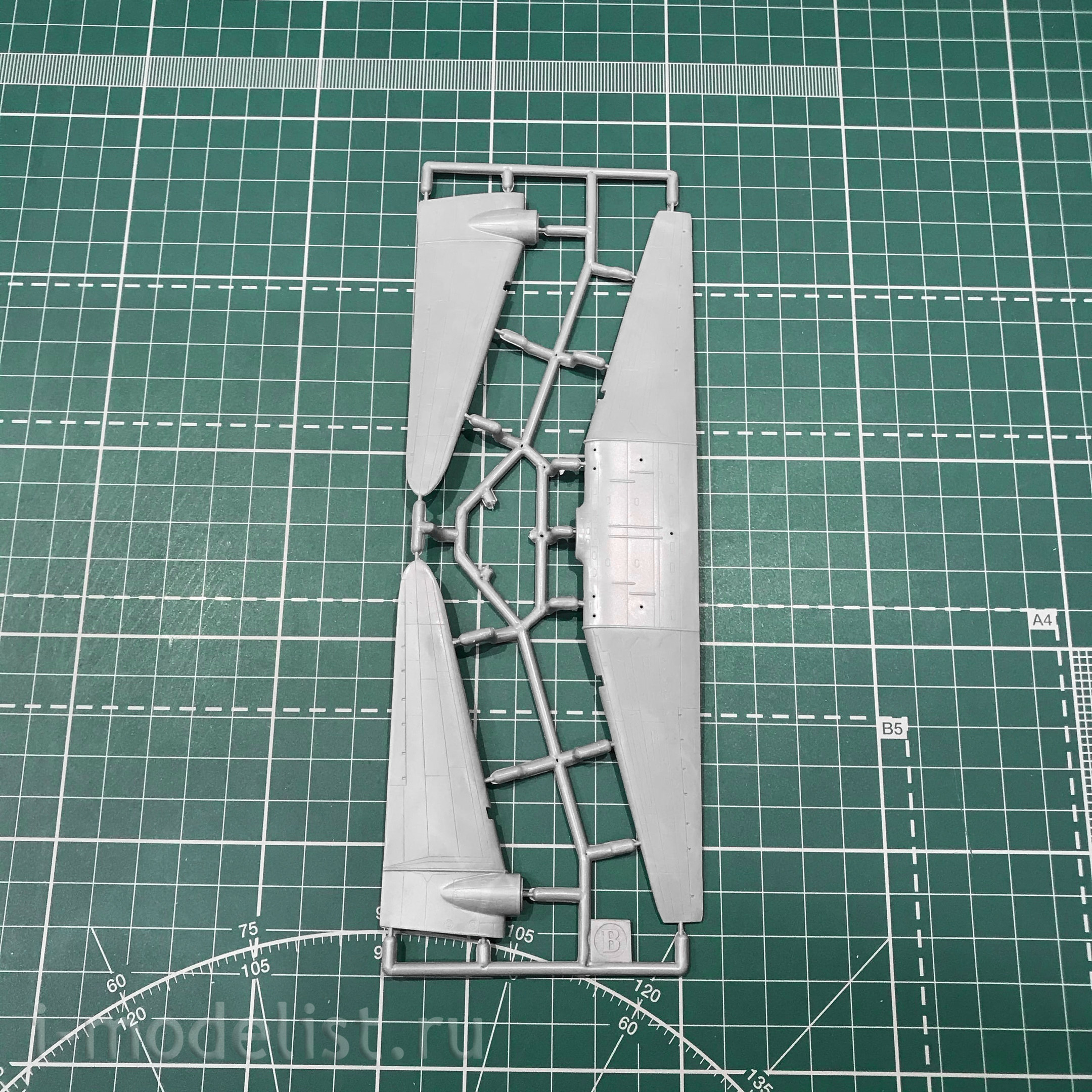 14439 Orient Express 1/144 Douglas C-47 Transport aircraft