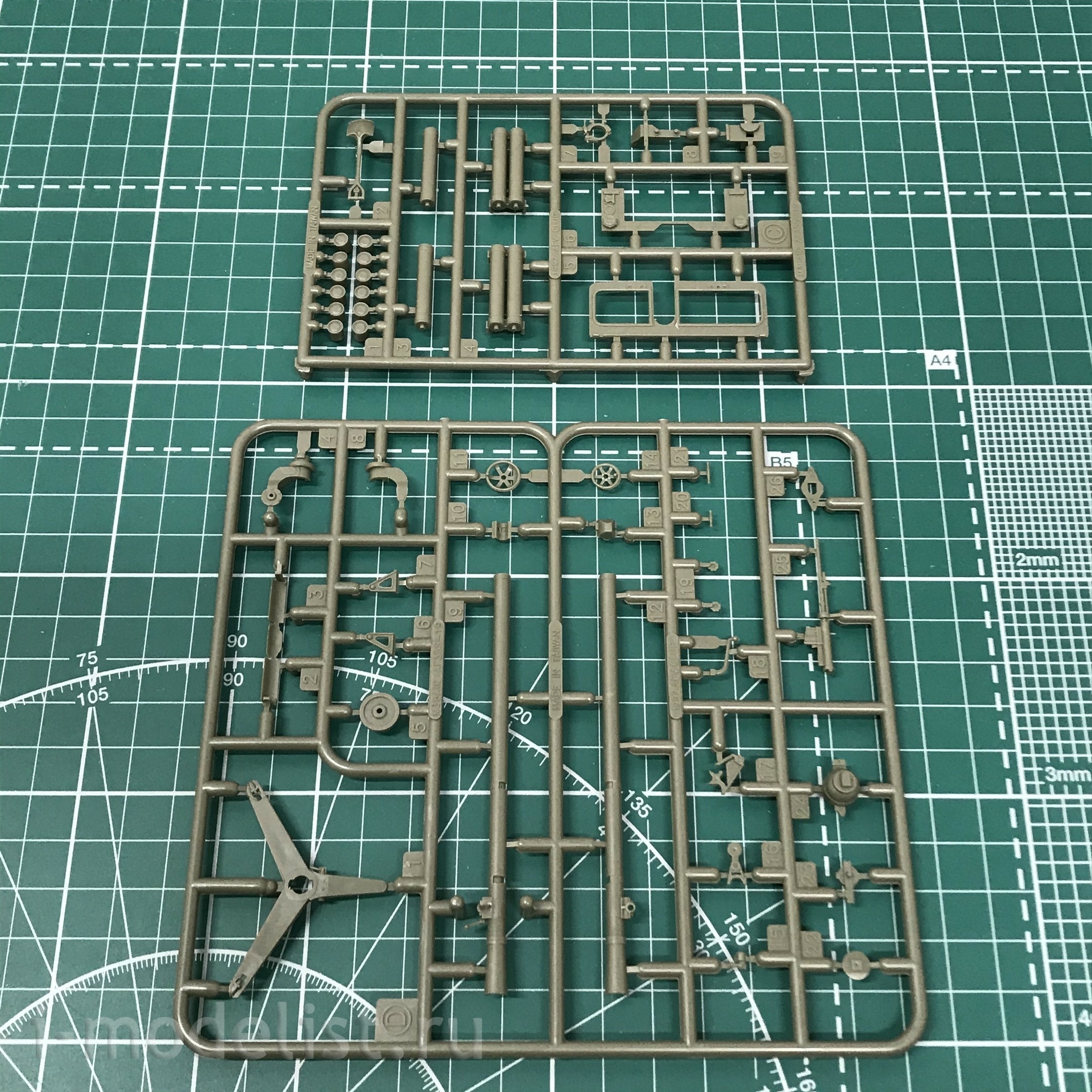 AF35S99 AFVClub 1/35 Reconnaissance Vehicle DF 1/4 ton 4x4 M38A1 / CJ-5 Siyur + Tolar Recoilless Rifle Vehicle (2 models included)