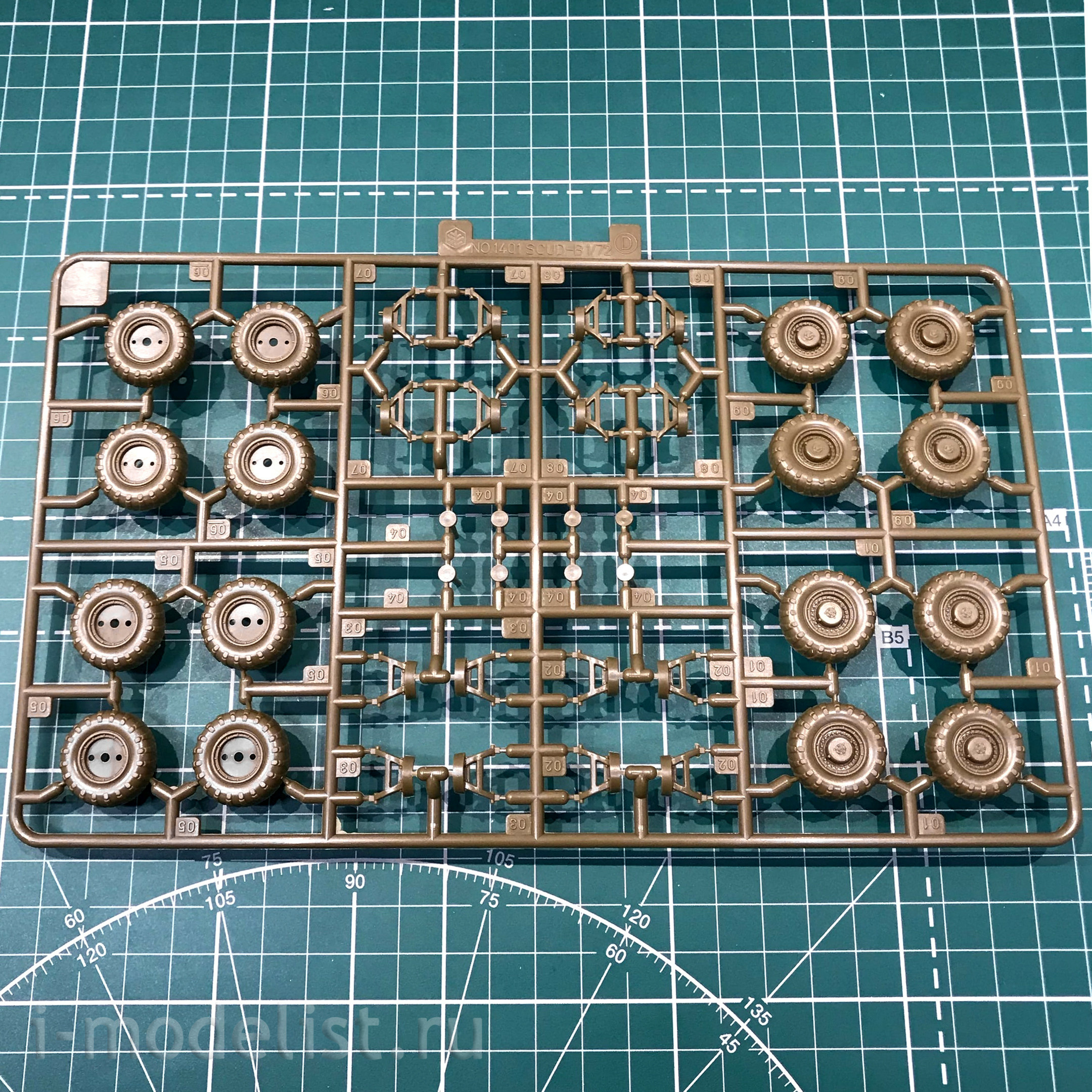 1401 ToxsoModel 1/72 USSR Scud-B Lounger SOVIET TACTICAL MISSILE 