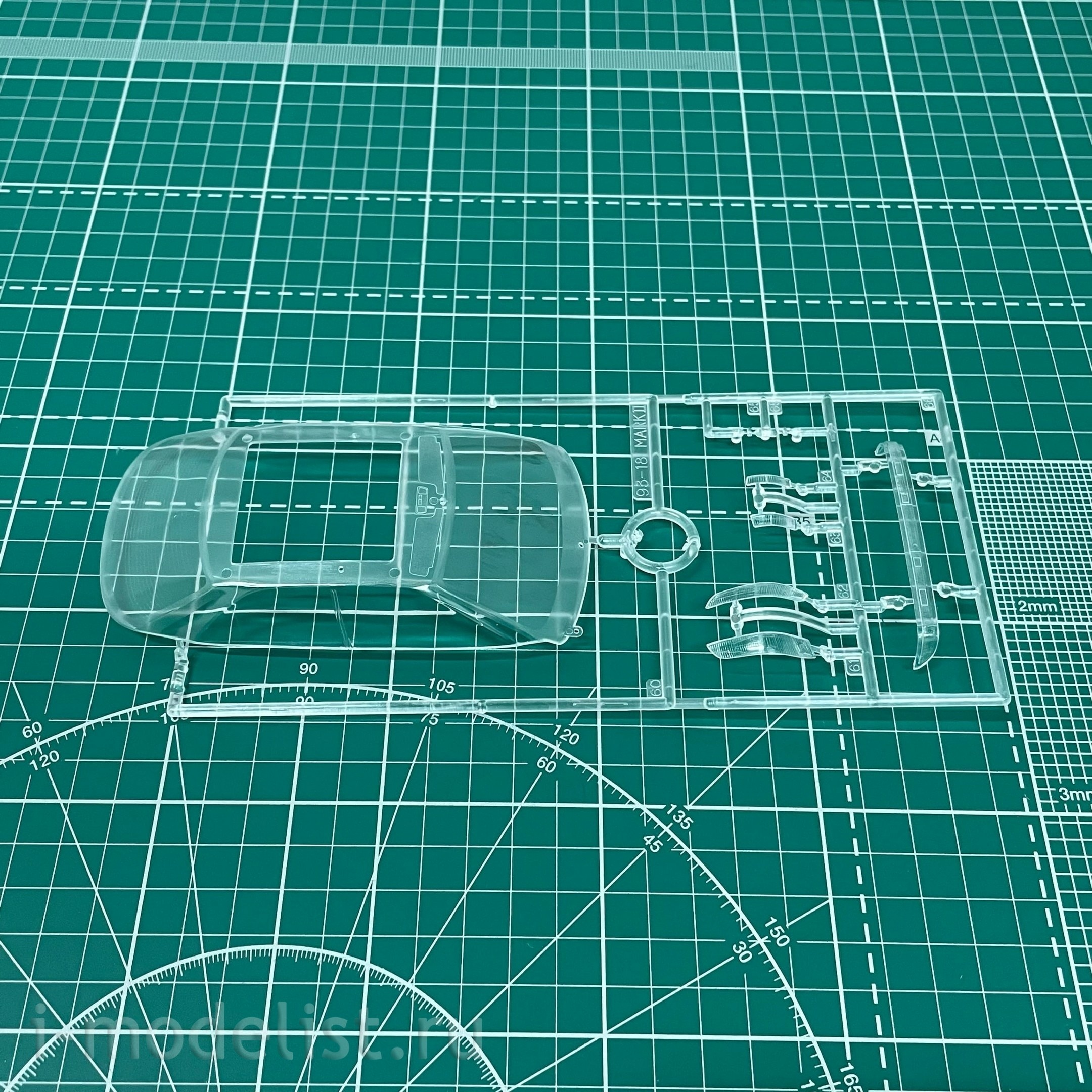 06146 Aoshima 1/24 Toyota JZX90 Mark II Grande / Tourer '92
