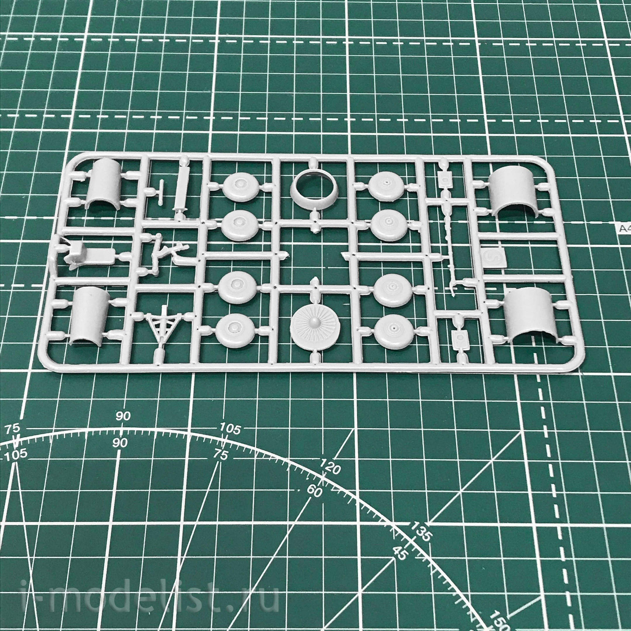 72278 Amodel 1/72 T-u-134A CSA