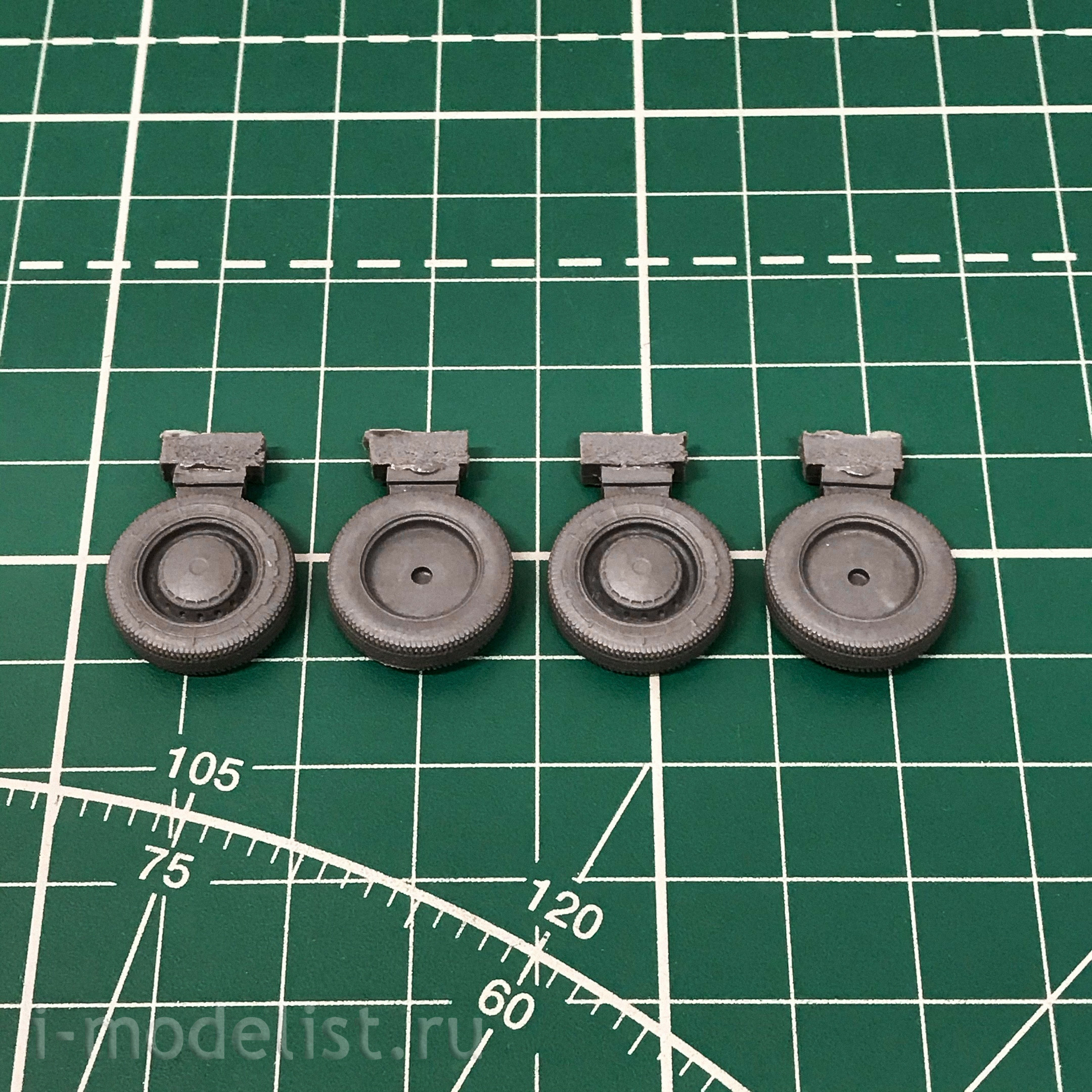 GunTower Models 35011 1/35 Soviet passenger car Kit 4 (2102), the one-piece body