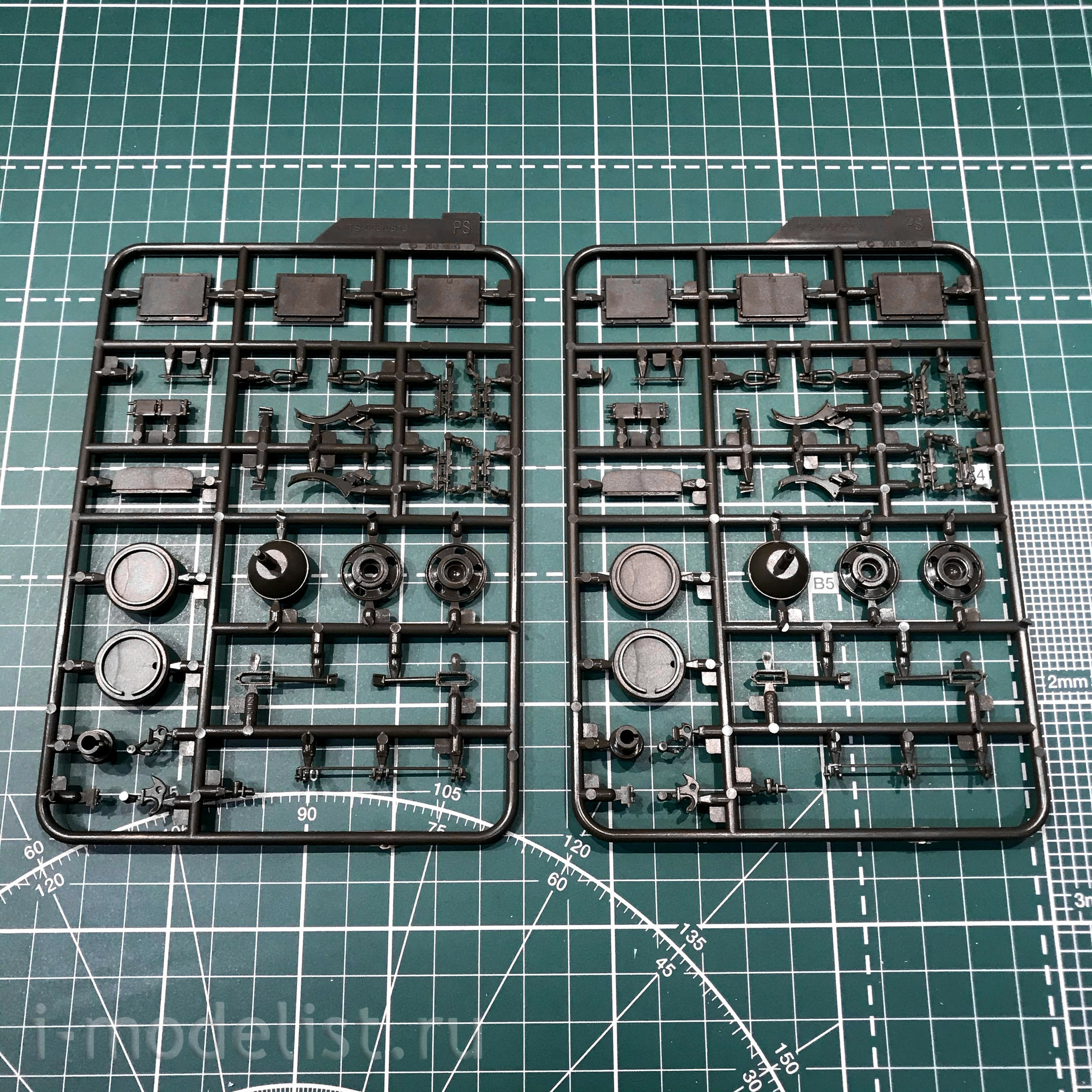 ES-005 Meng 1/35 Russian T-90A main battle tank, Special version (under license from UVZ)