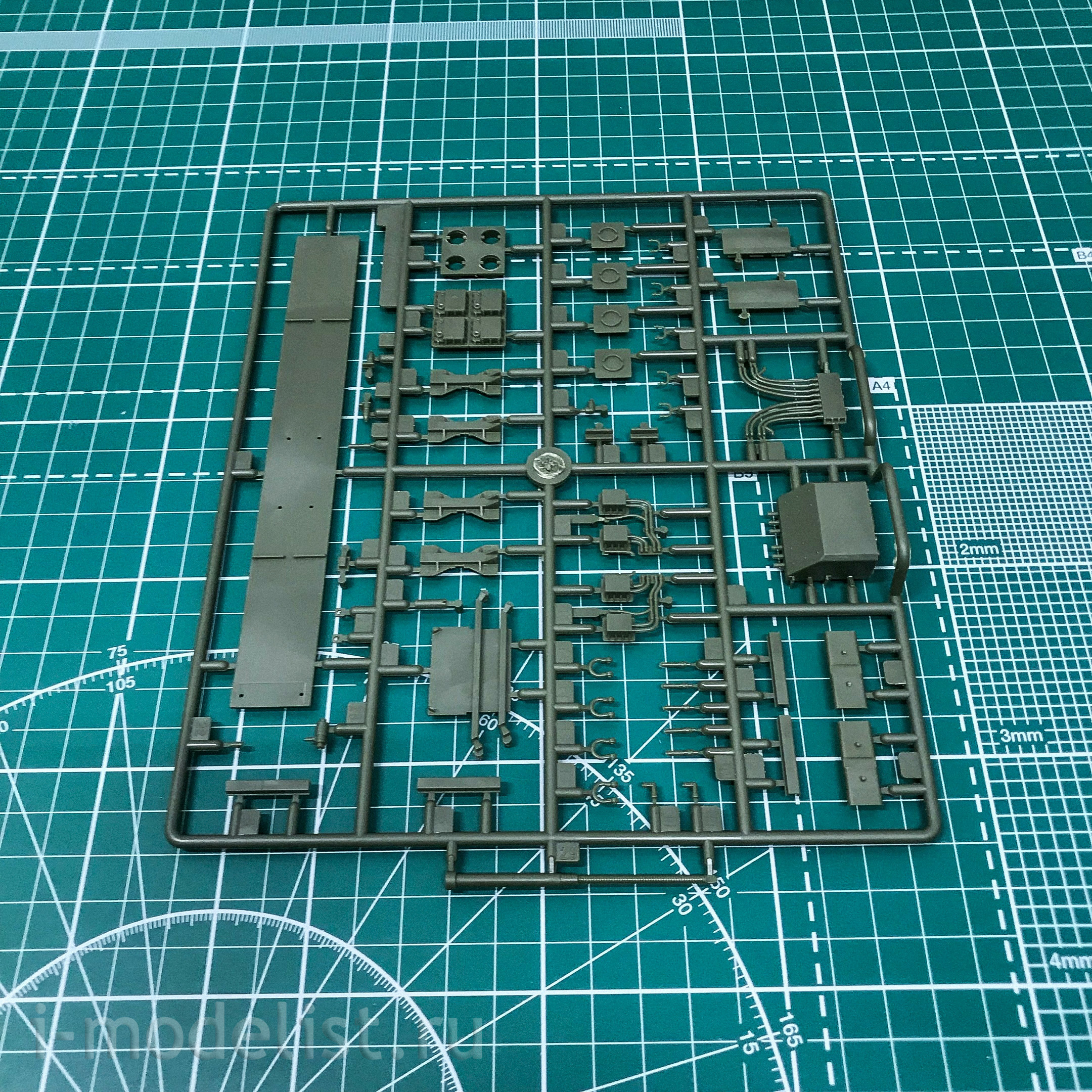 AF35S93 AFVClub 1/35 M901 Launcher and MIM-104F PATRIOT