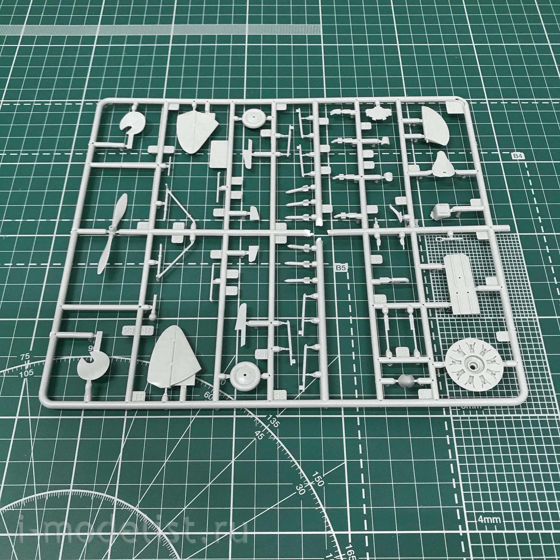 48001 ARK-models 1/48 Aircraft I-16 Valery Chkalov