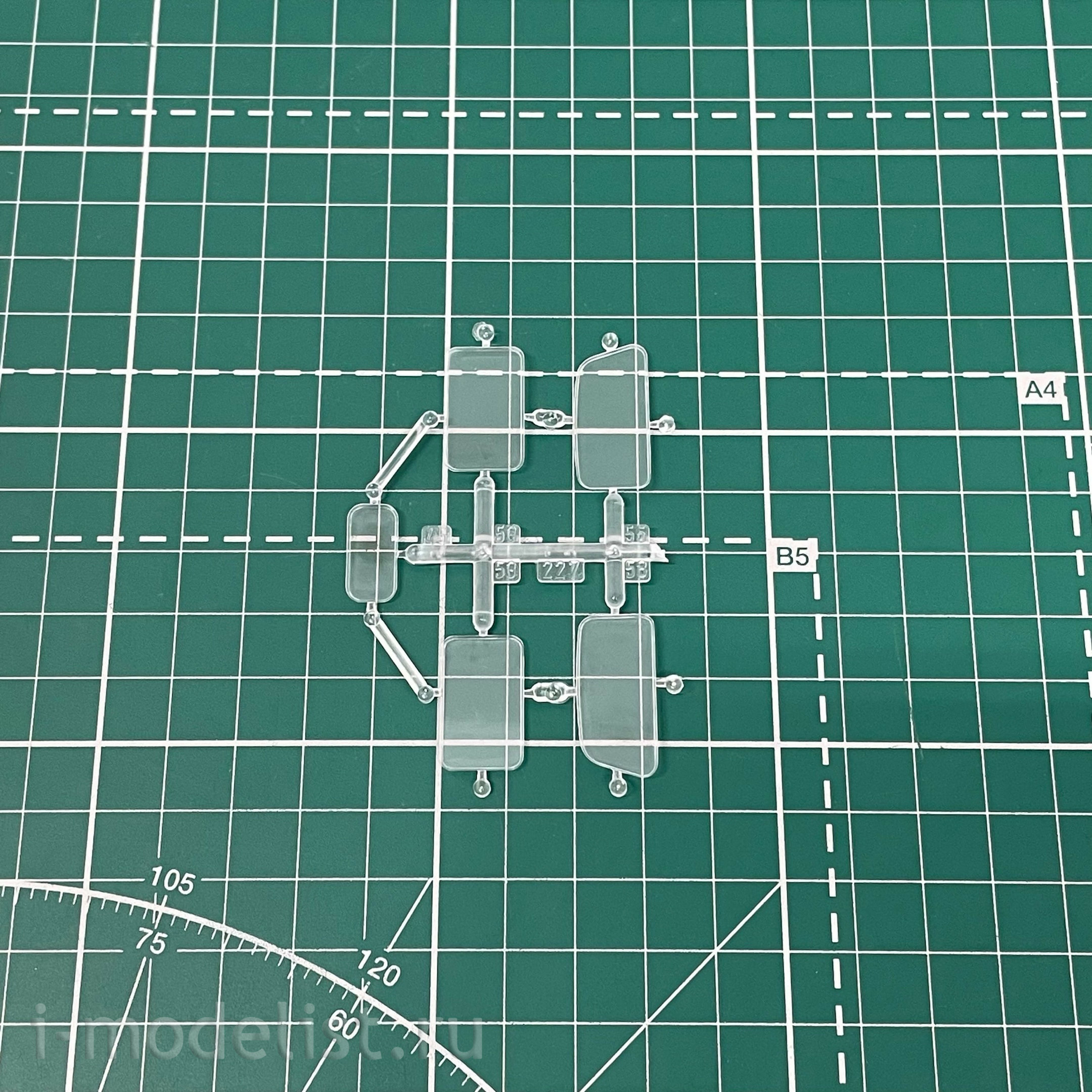 6549 Italeri 1/35 Tracked tractor RSO/01 with German soldiers