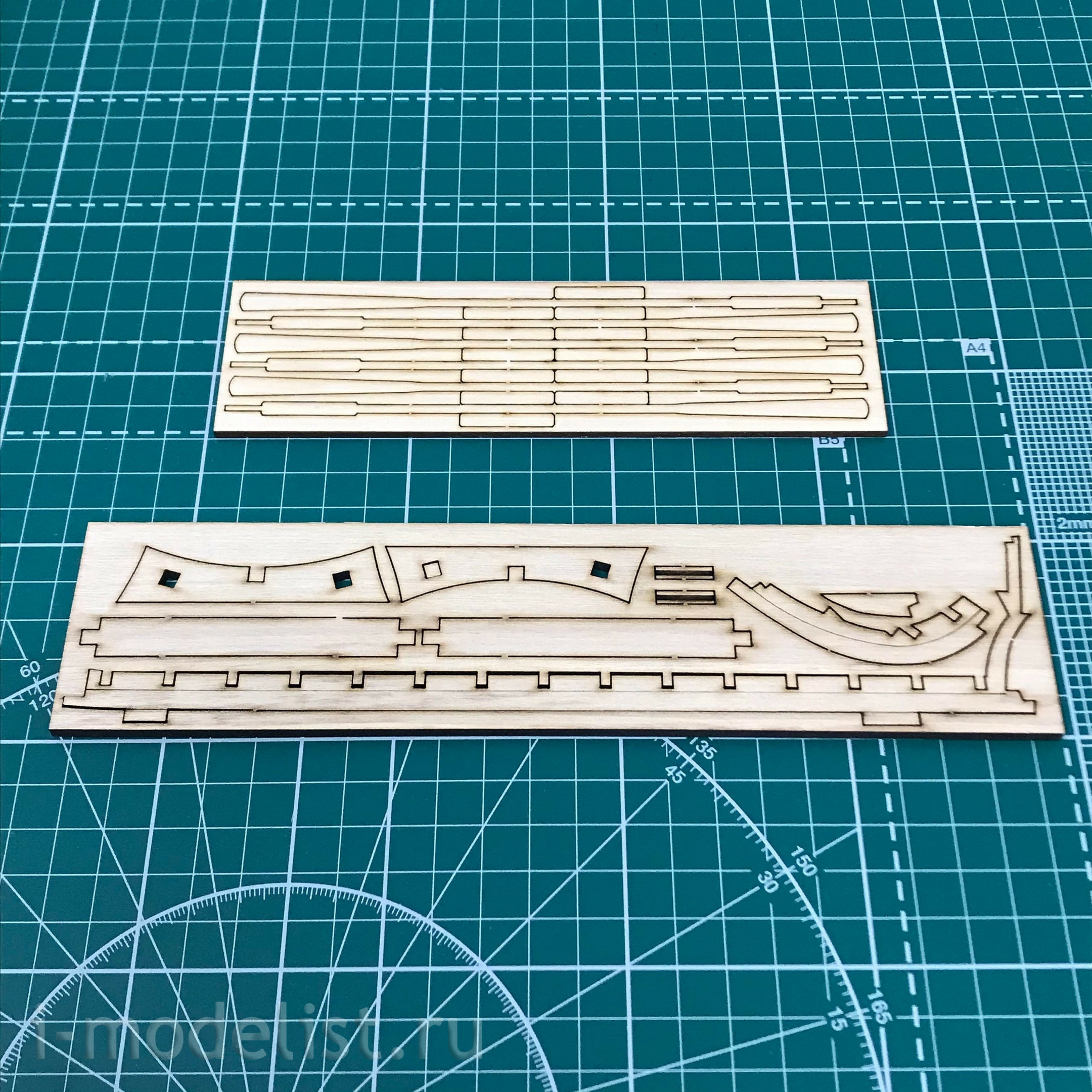 LSM0403 LSModel 1/24 Scale wooden model Sailing and rowing YAL-6