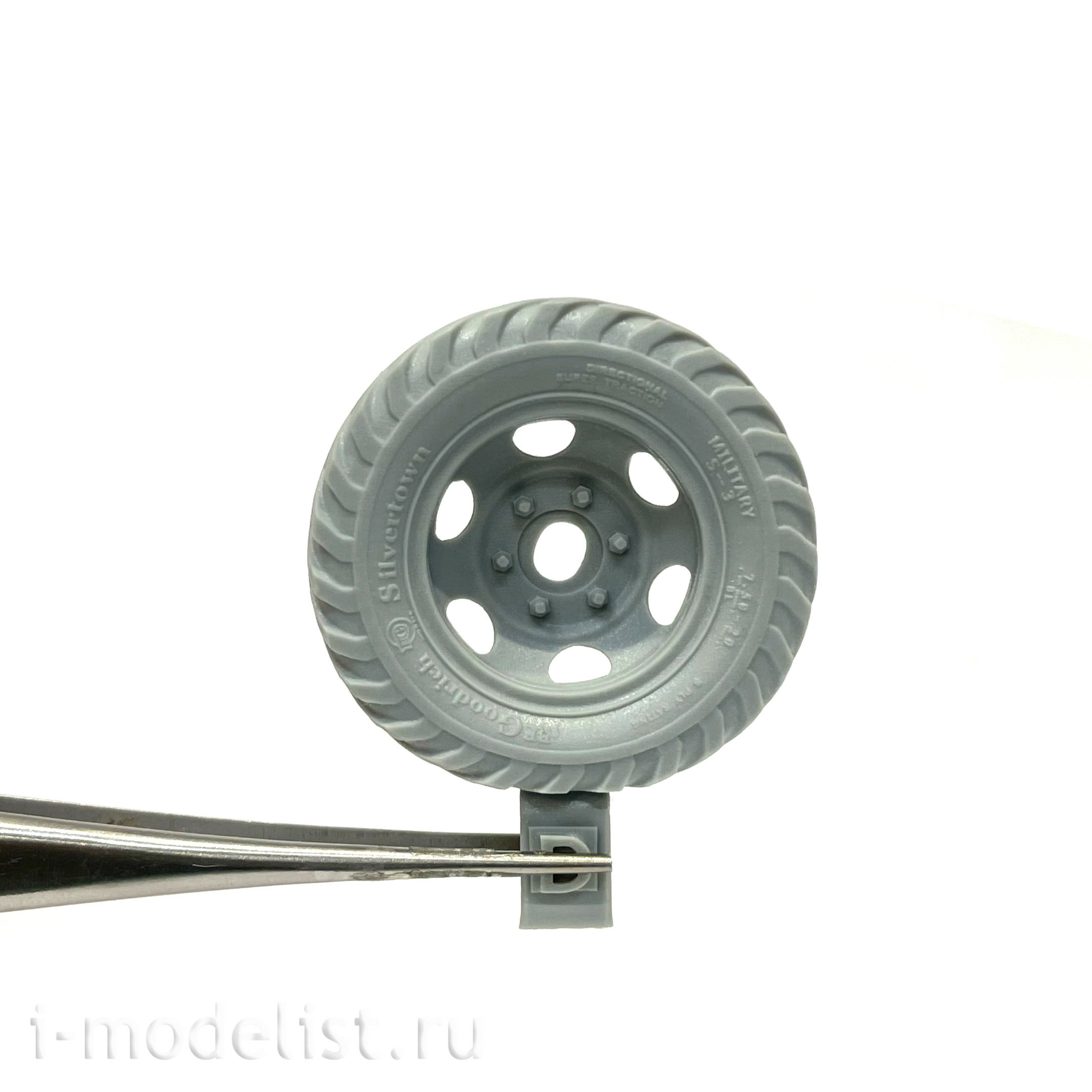 35056 Fury Models 1/35 Set of wheels for Chevrolet G-506 (Directlonal, B.F.Goodrich)