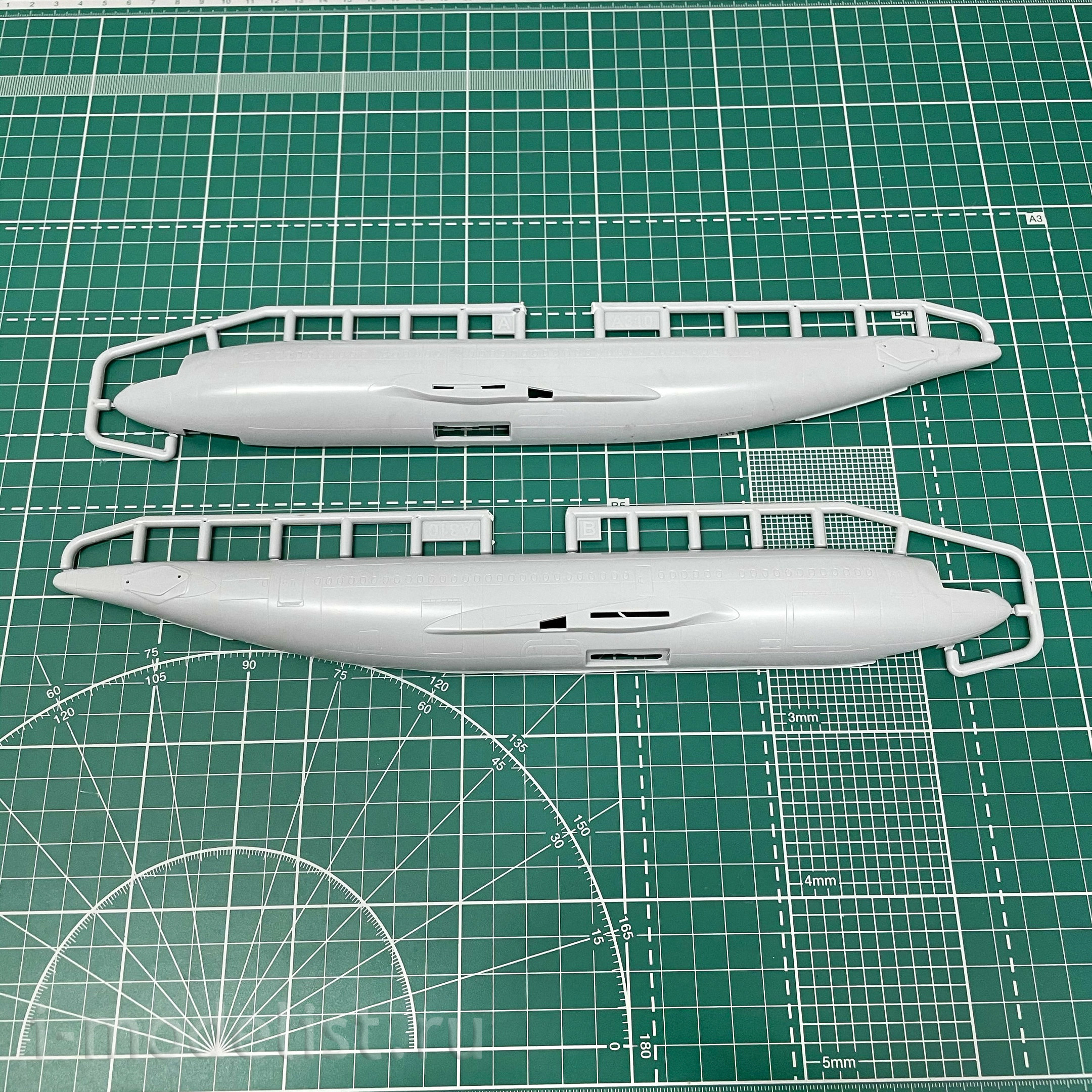 144150-3 Orient Express 1/144 Airliner A310-300 AIR TRANSAT