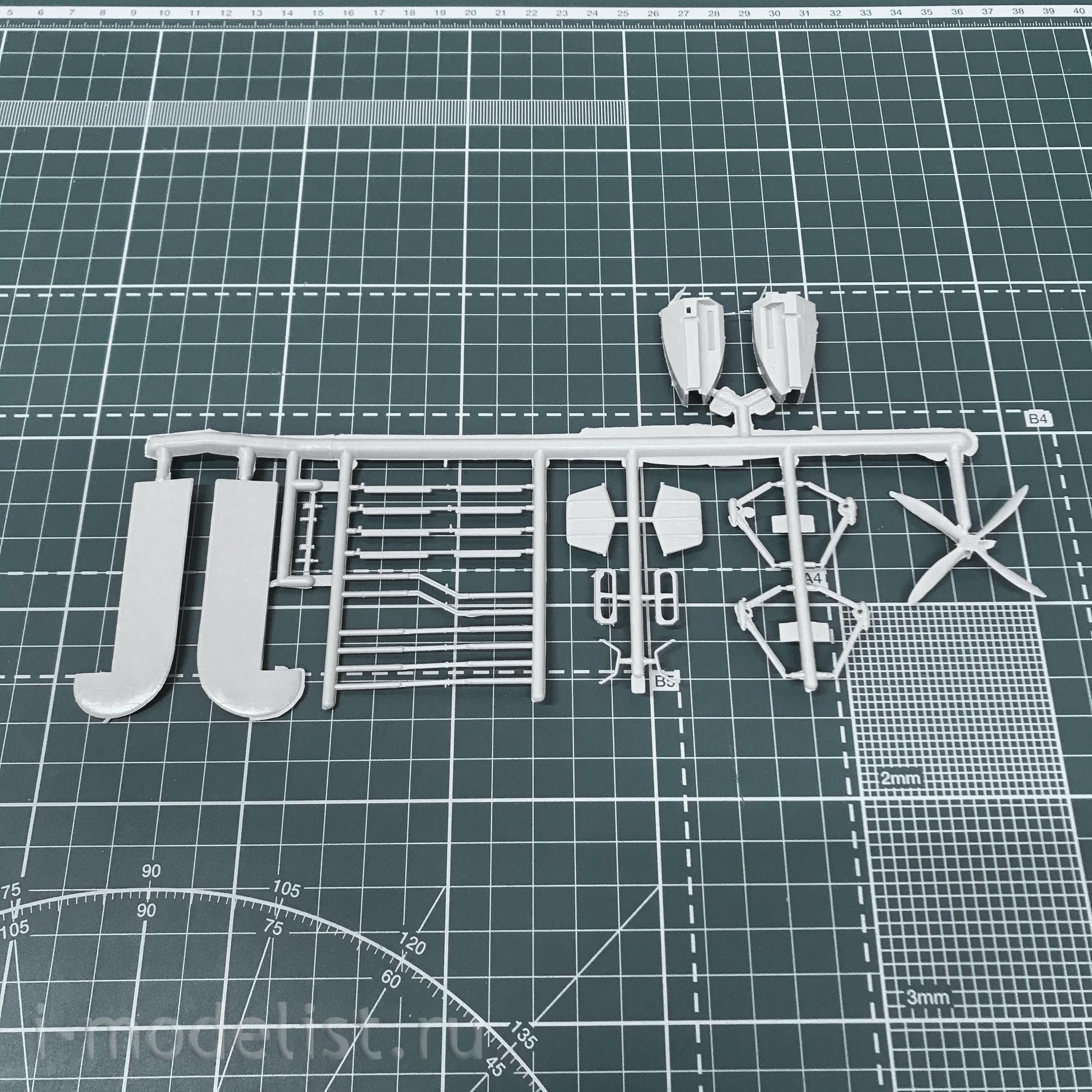 72034 ARK-models 1/72 vimi Heavy bomber