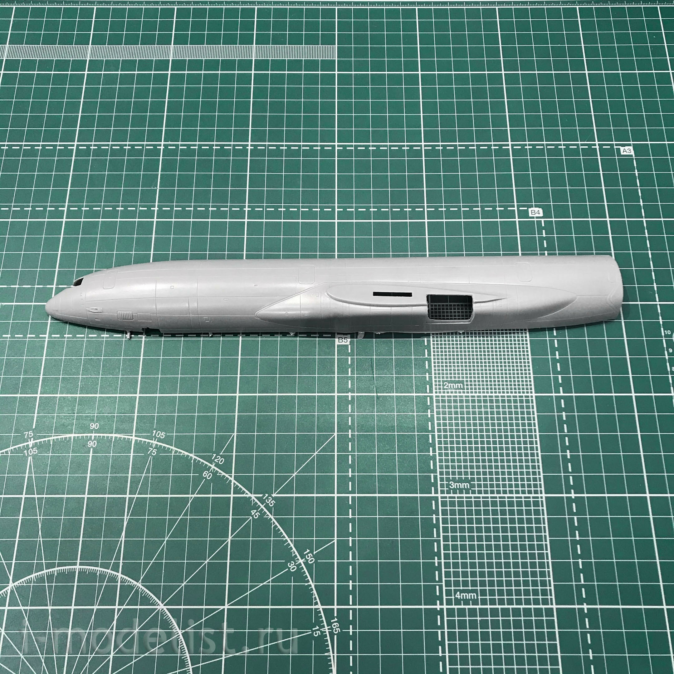 144137 Orient Express 1/144 Passenger airliner L-1011-200 Tristar Zvezdagazer&Pegasus XLrocket