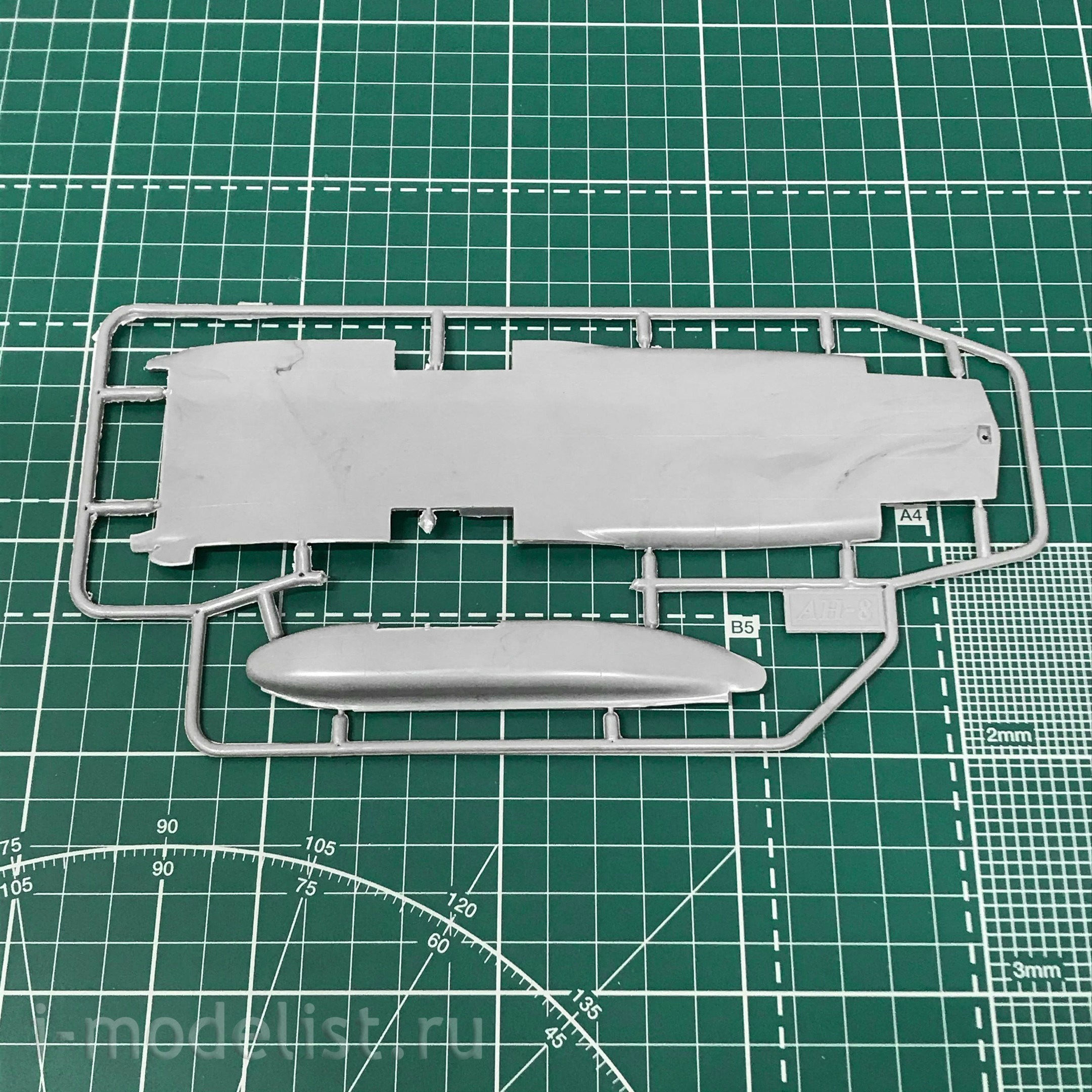 72141-01S Amodel 1/72 Antonov An-8 Vsu Tg-16 Nato code 