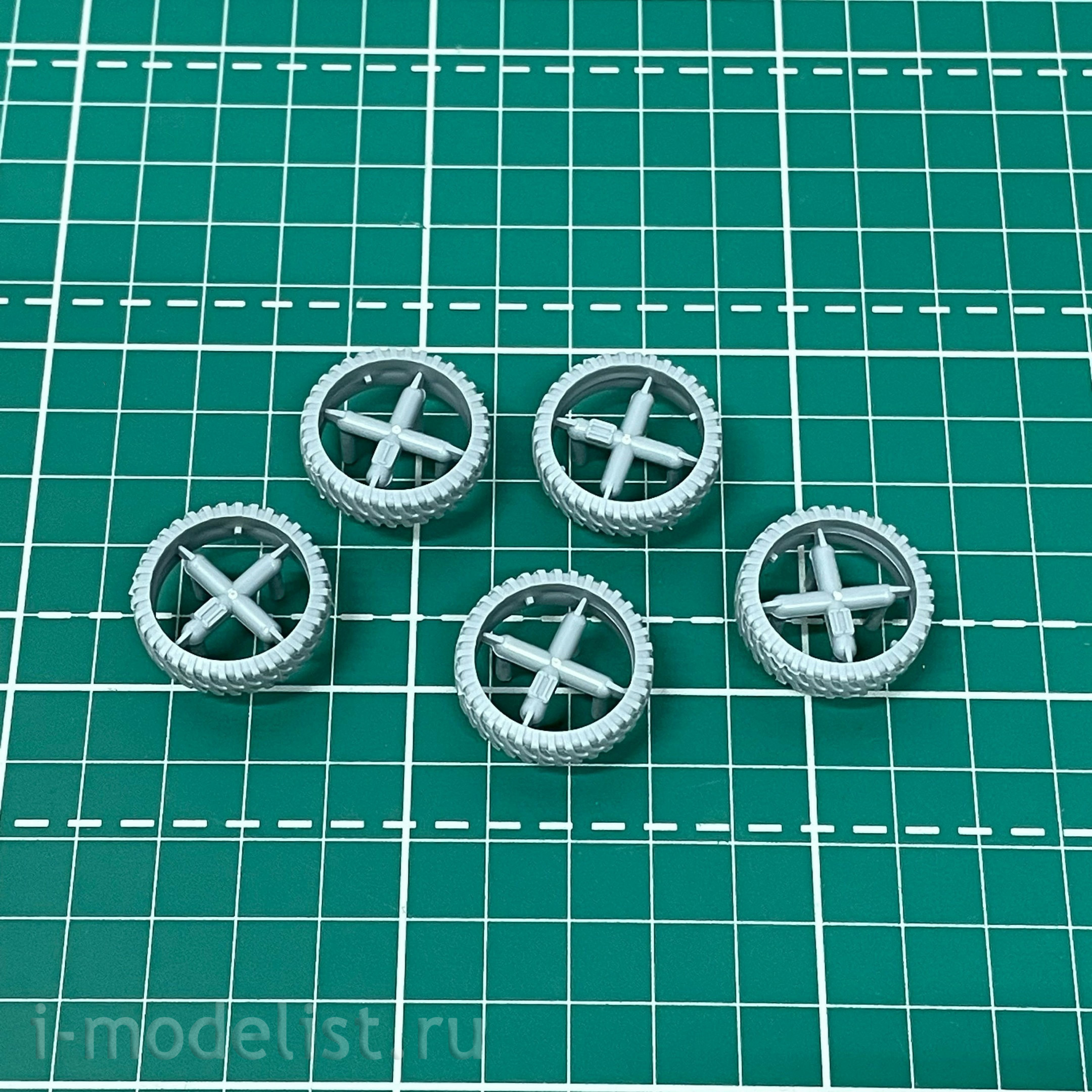 35GM0027 Gecko Models 1/35 Bedford MWD 15-Cwt 4x2 Gs Car