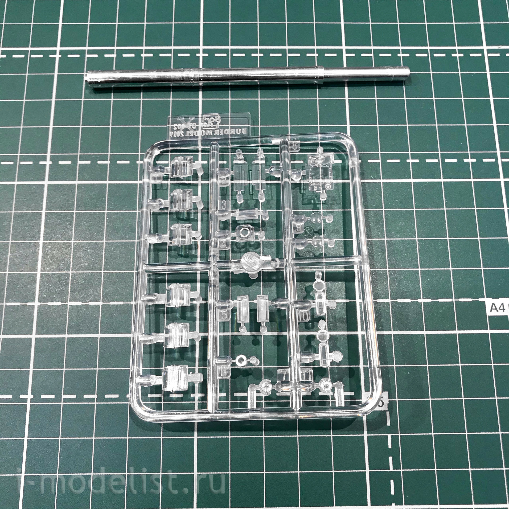 BT-002-1 Border Model 1/35 Leopard 2A5/A6 (with soldier figures)