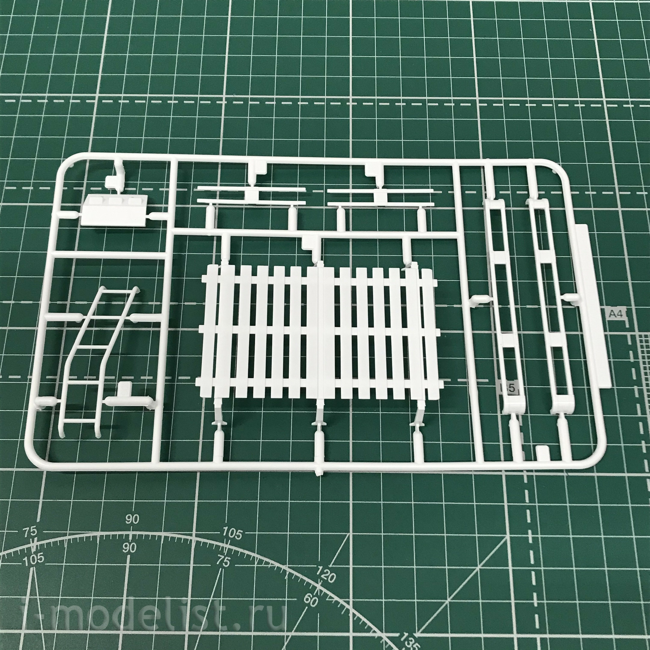 06139 Aoshima 1/24 Mitsubishi Delica Zvezda Wagon91