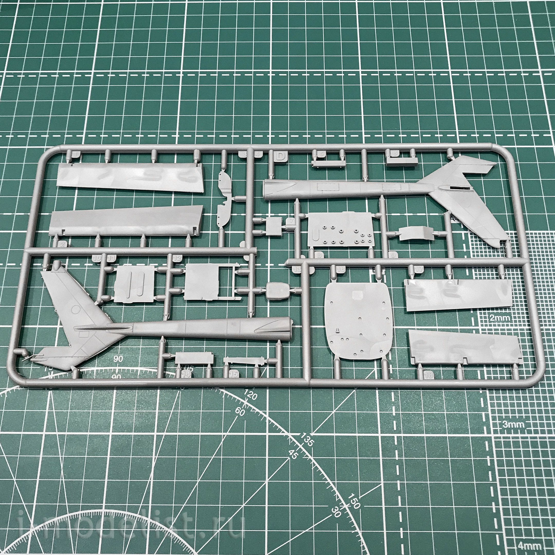 620 Roden 1/32 O-A2 Skymaster Aircraft