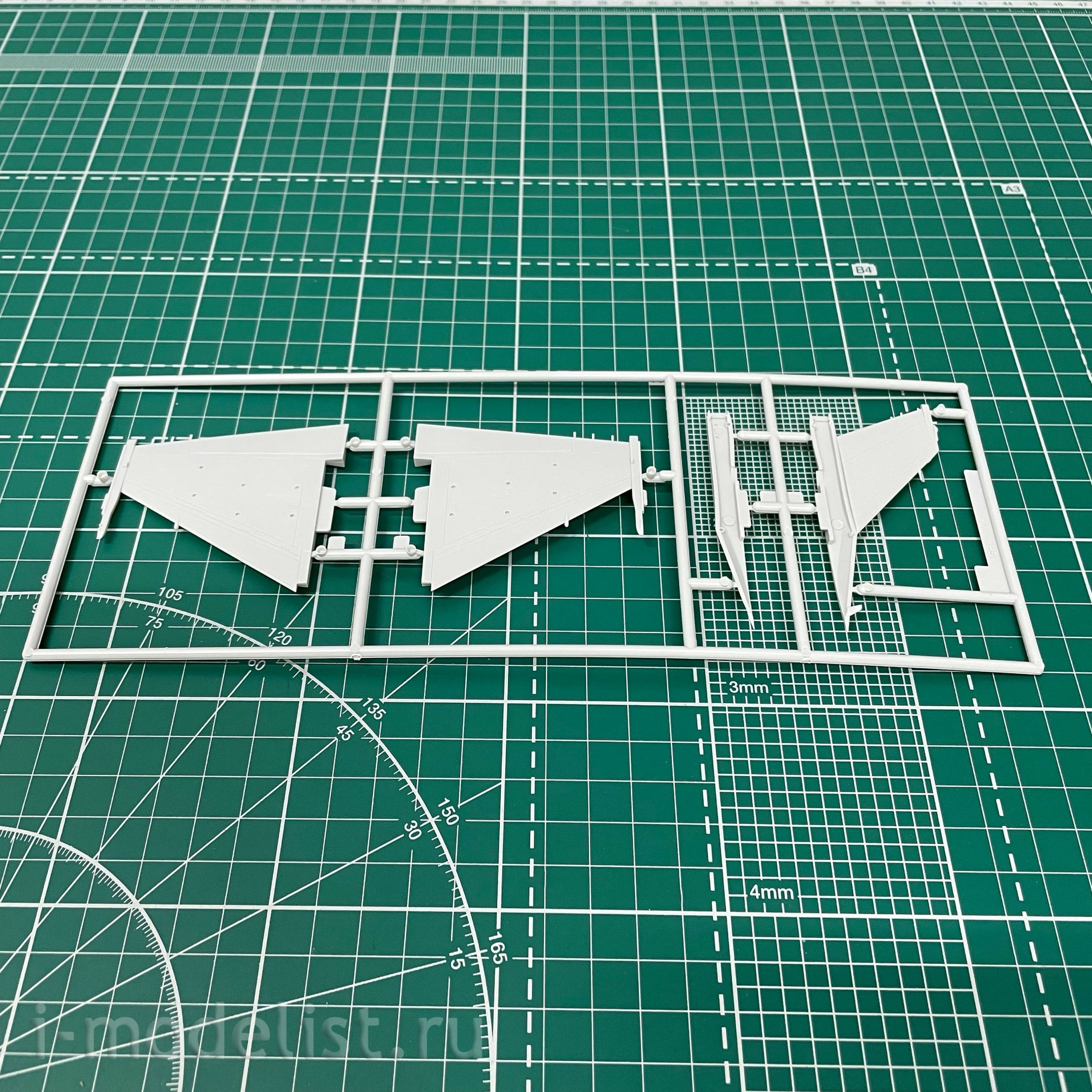 00545 Hasegawa 1/72 Mitsubishi F-2A/B aircraft (J. A. S. D. F. SUPPORT FIGHTER)