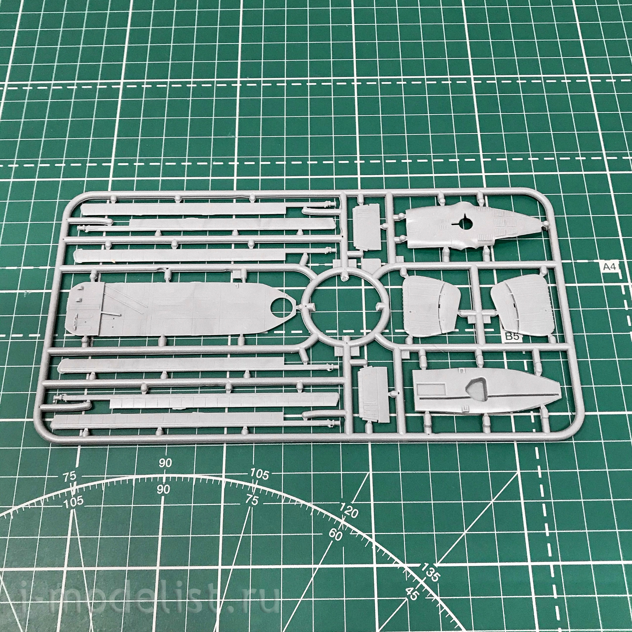 72309 ACE 1/72 Soviet target designation helicopter Ka - 25TS 