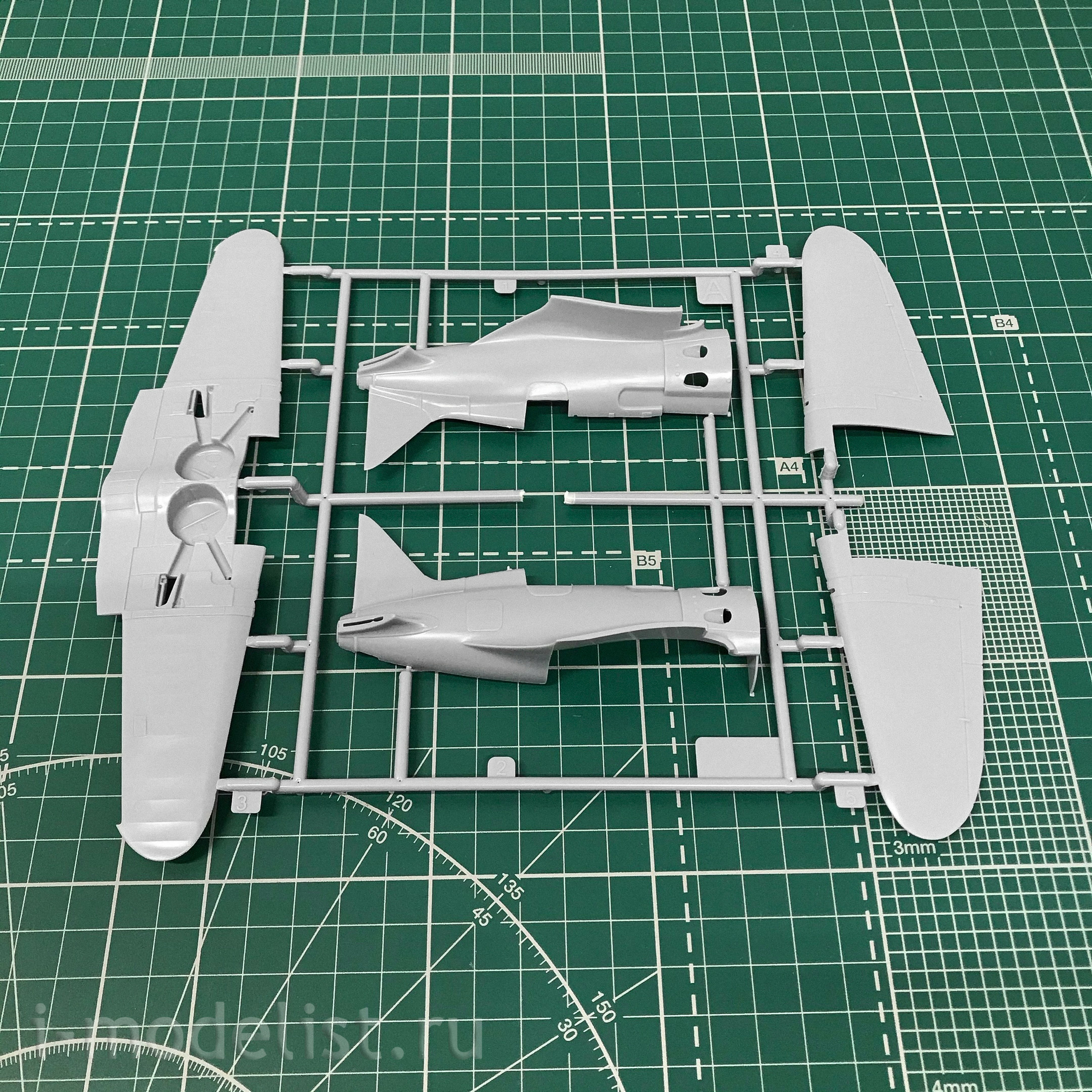 48010 ARK-models 1/48 Soviet fighter I-16 type 18