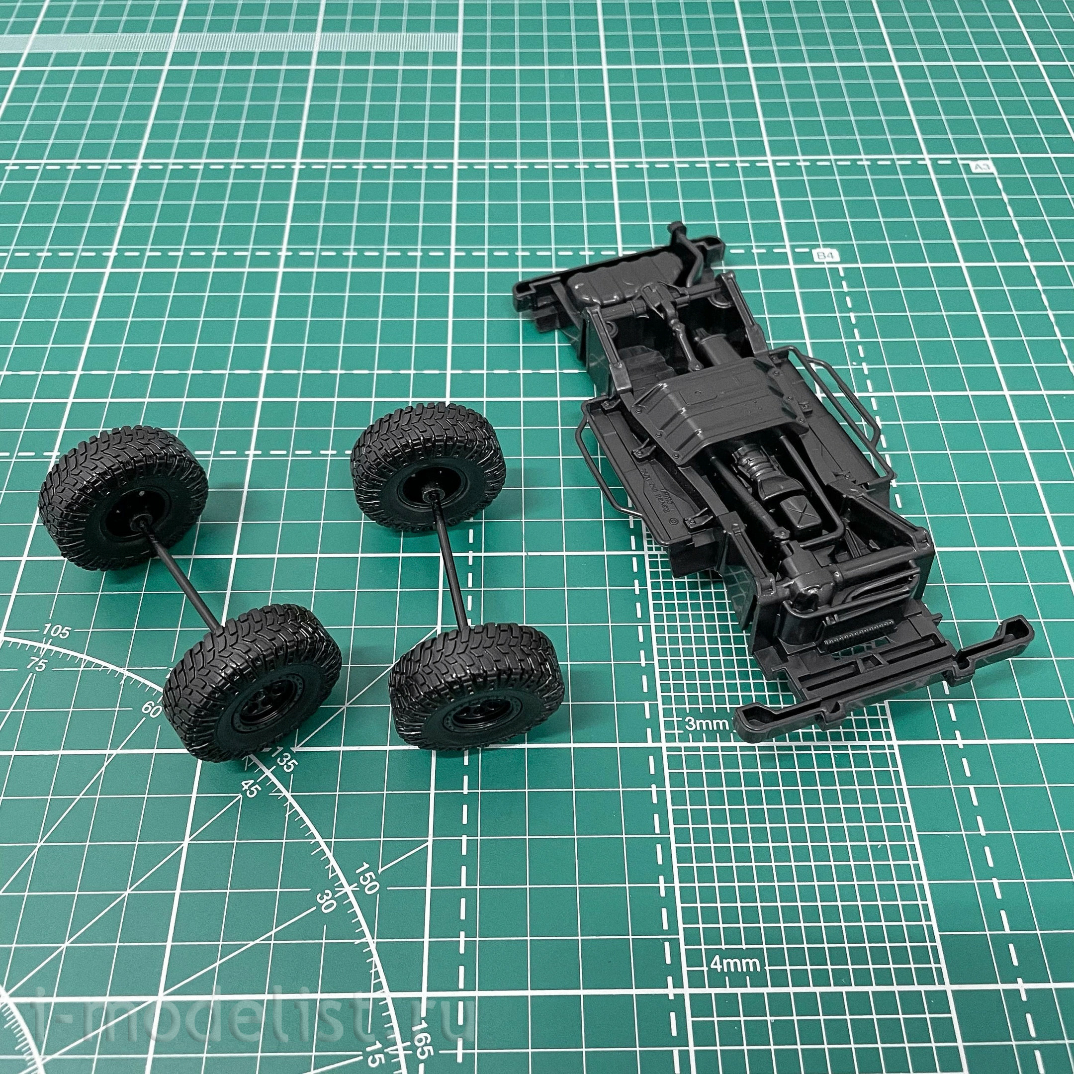 11695 Revell 1/25 Jeep Wrangler Rubicon Car