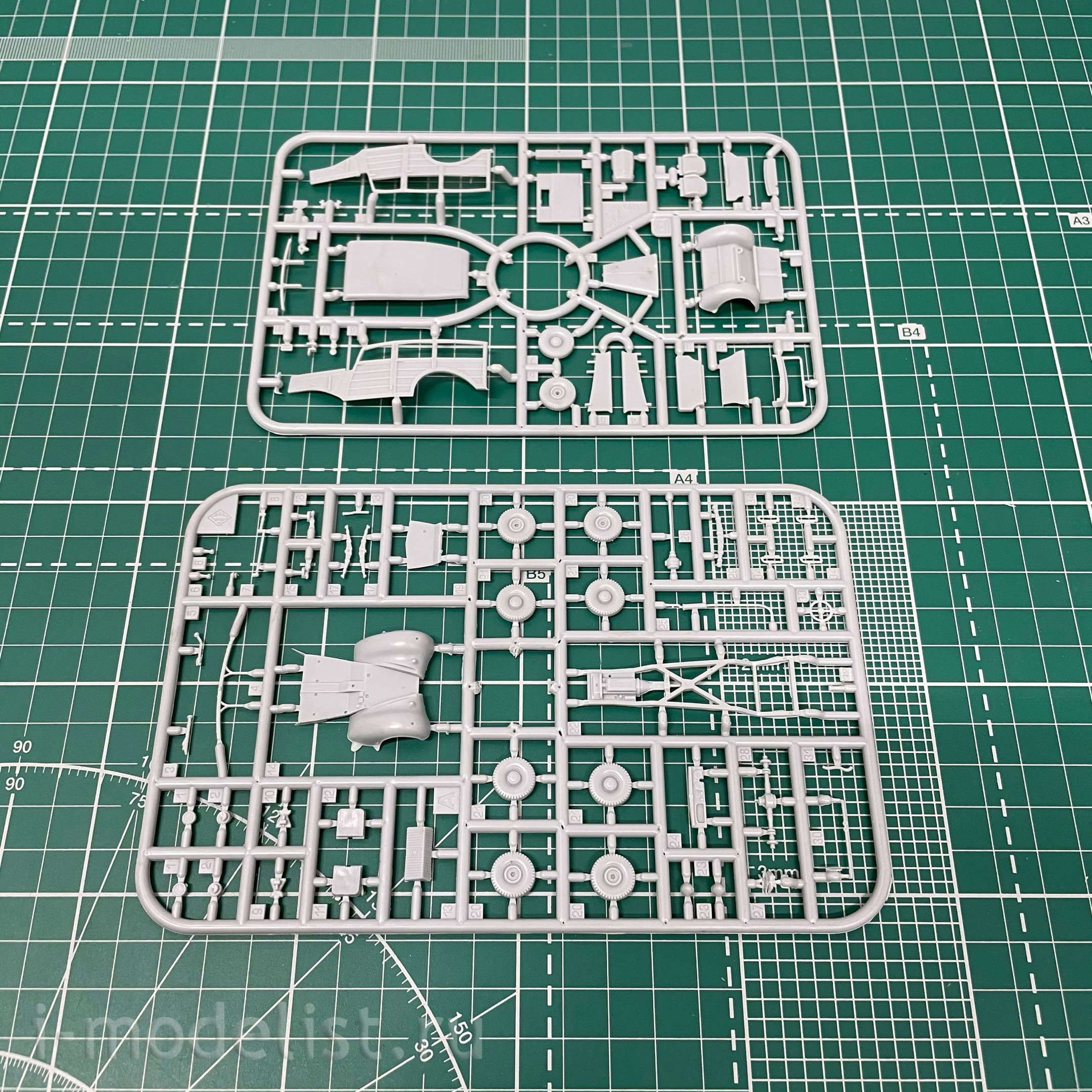 72551 ACE 1/72 Super Snipe Station Wagon