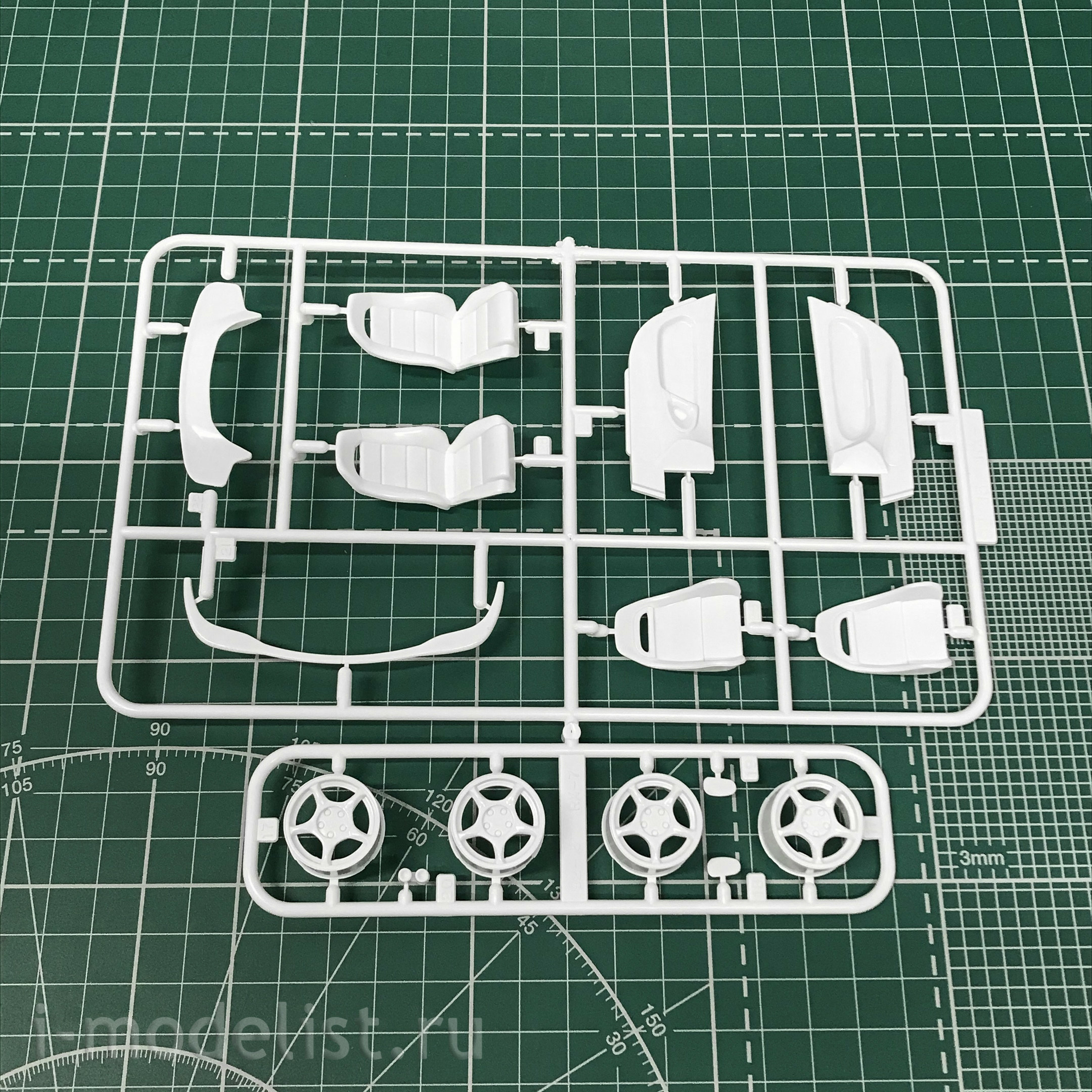 06127 Aoshima 1/24 Assembly model Mazda RX-7 FD3S '96