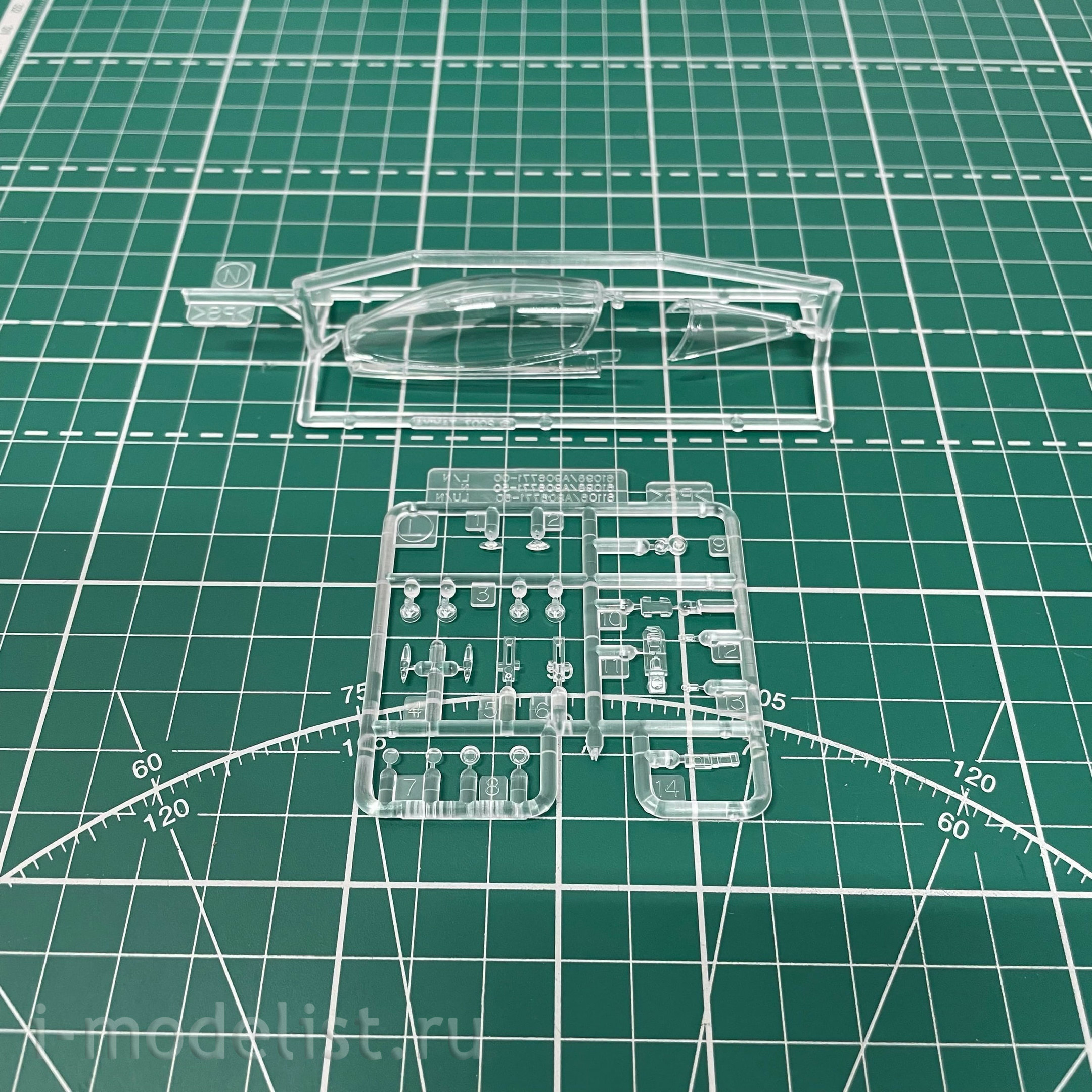 61101 Tamiya 1/48 Lockheed Martin F-16C Fighter (Block 25/32)