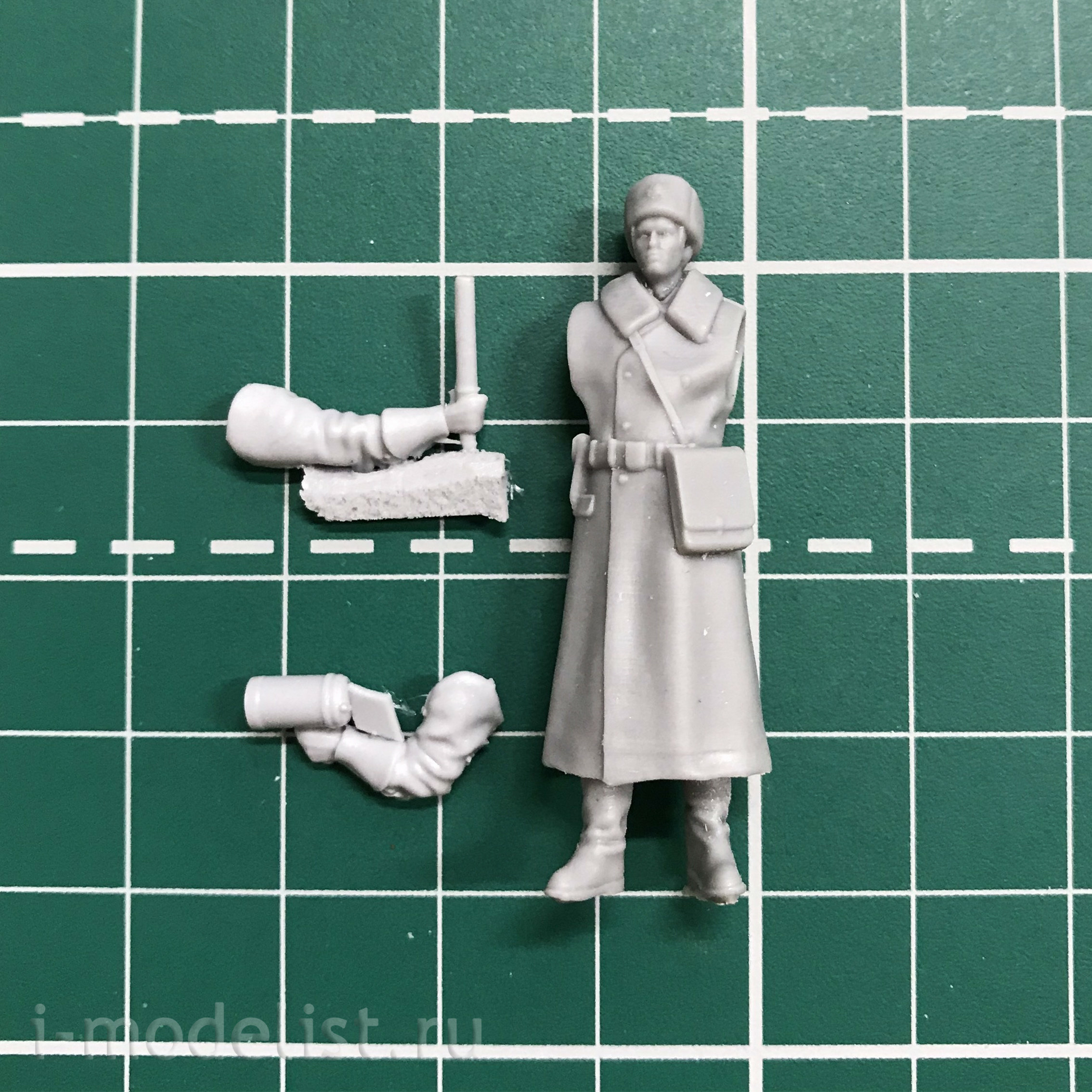 43021 GunTower Models 1/43 traffic police Inspector #3, unpainted figure