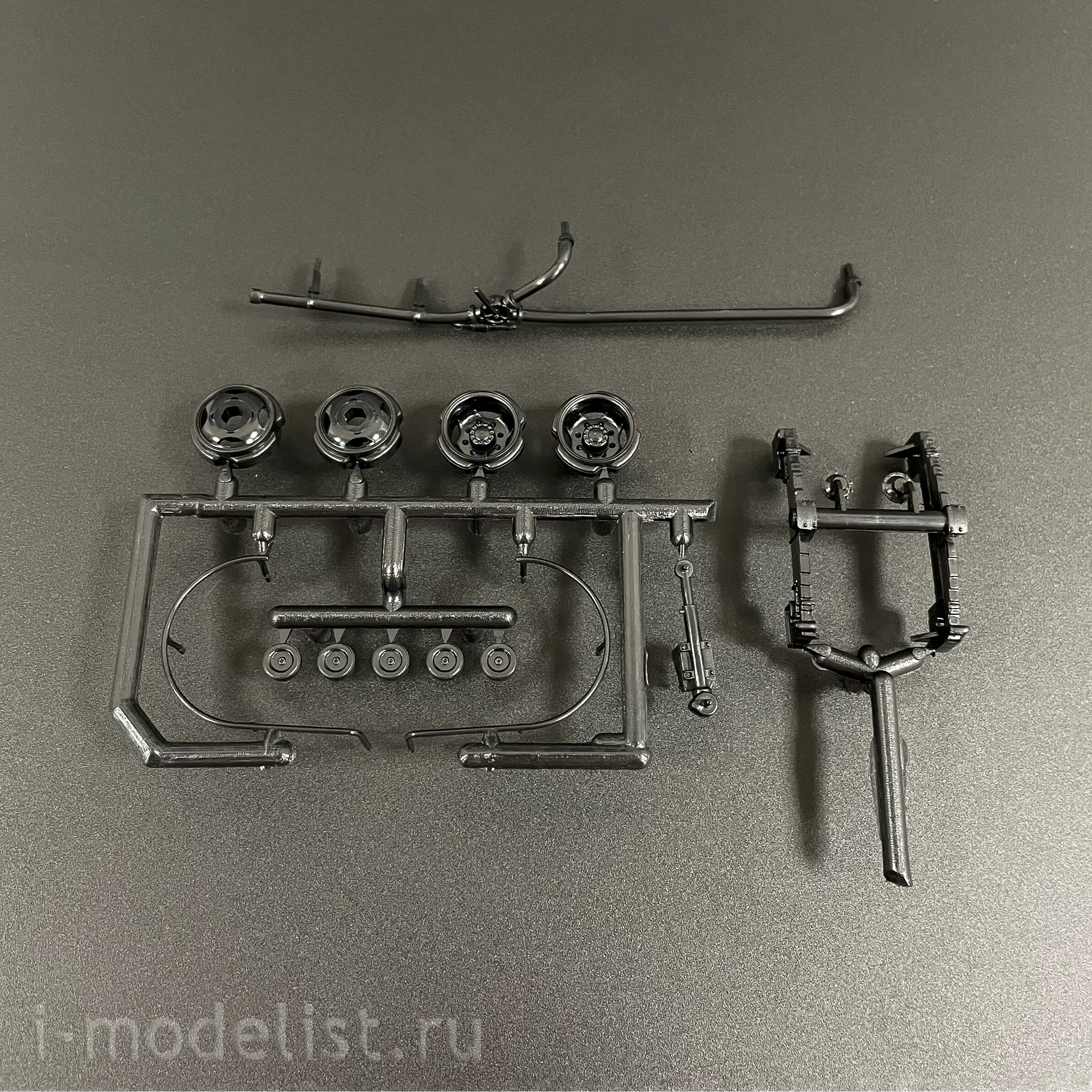 7077AVD AVD Models 1/43 130V1 car with semi-trailer-flour truck K4-AMG