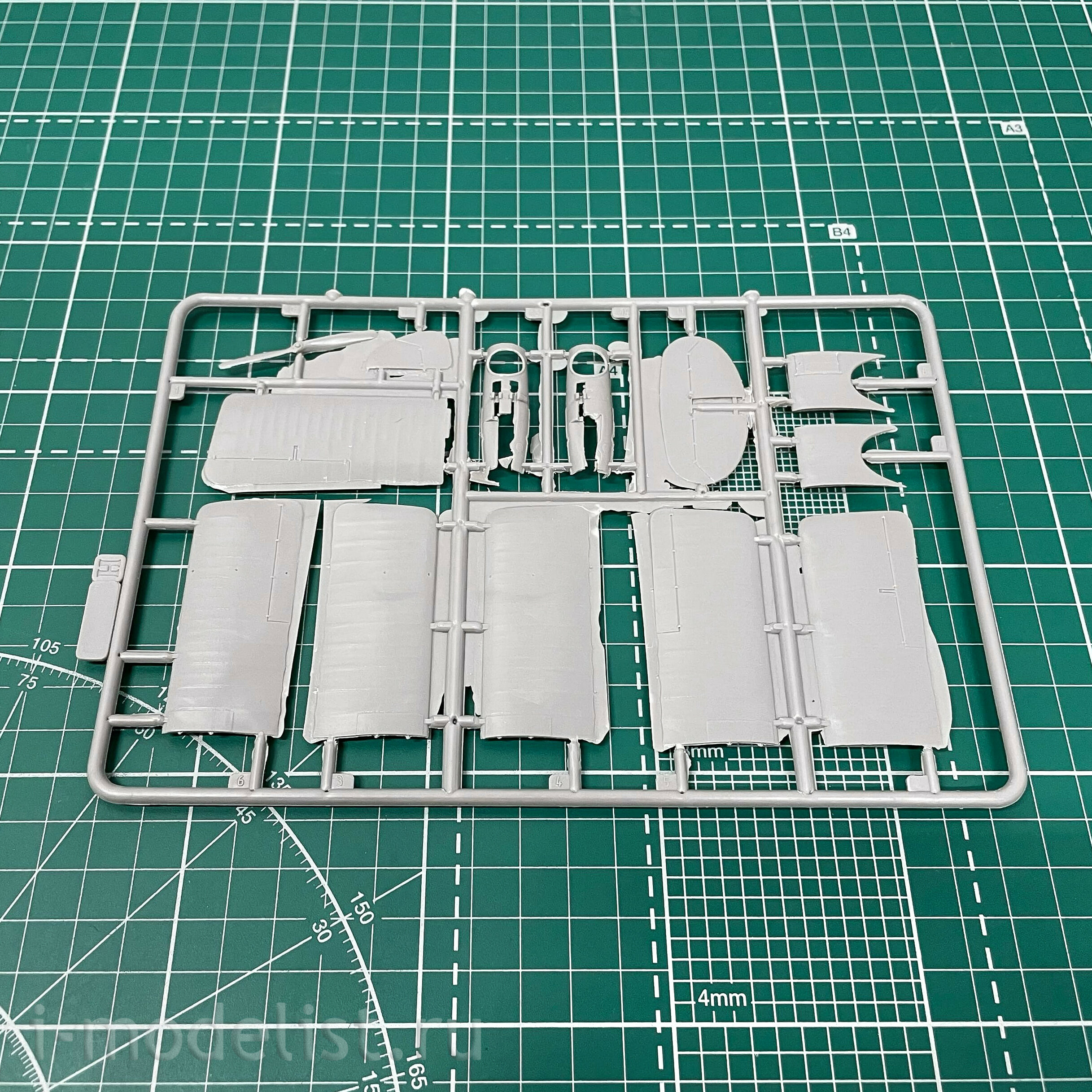 028 Roden 1/72 Albatros W4 Aircraft (early)