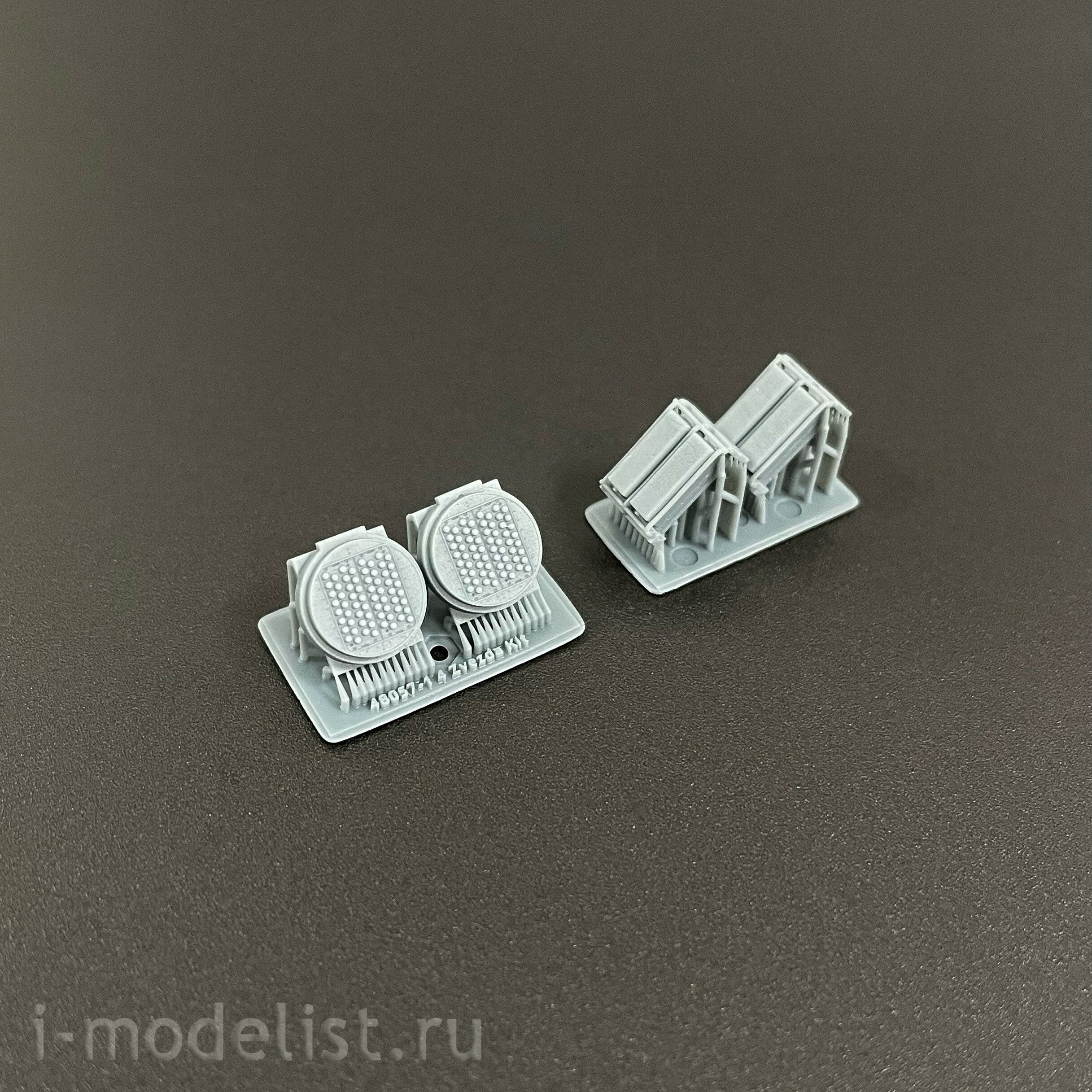 RS48057 E.V.M. 1/48 UV-26M Passive interference emission device for the Mi-8 (Zvezda) helicopter model