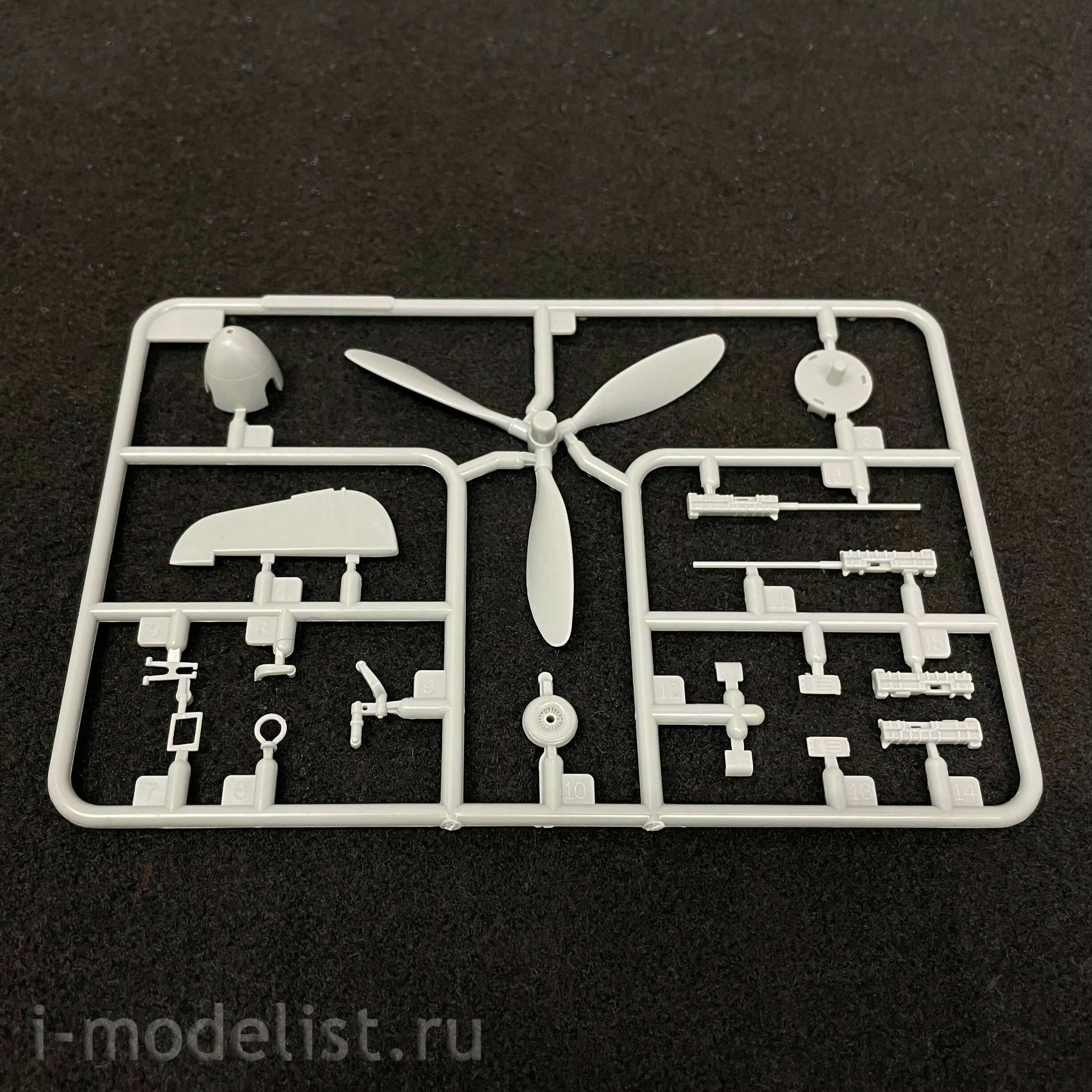 81701 1/48 HobbyBoss Ta 152 C-0