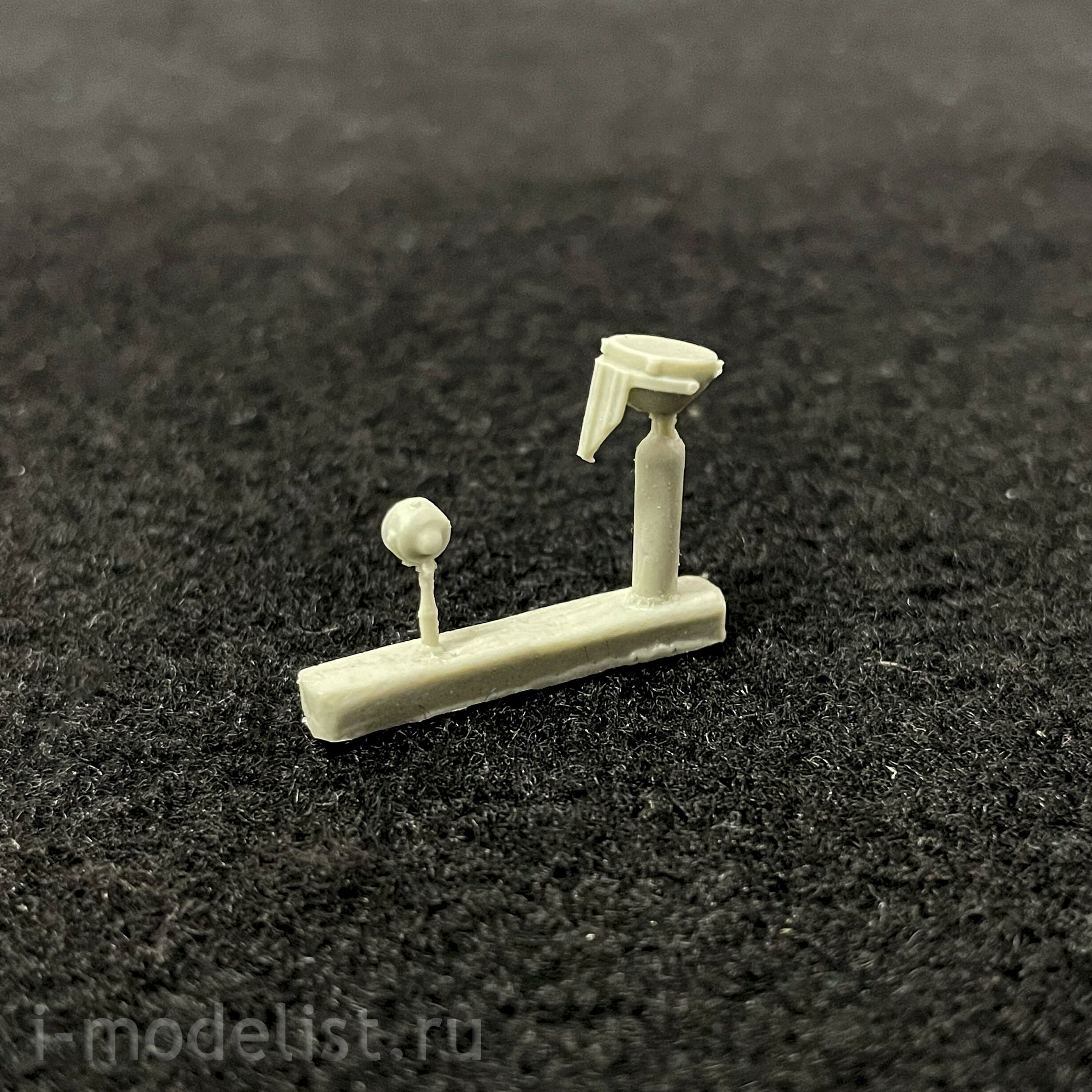 SEA037 Zebrano 1/72 Rocket Tank Object 170