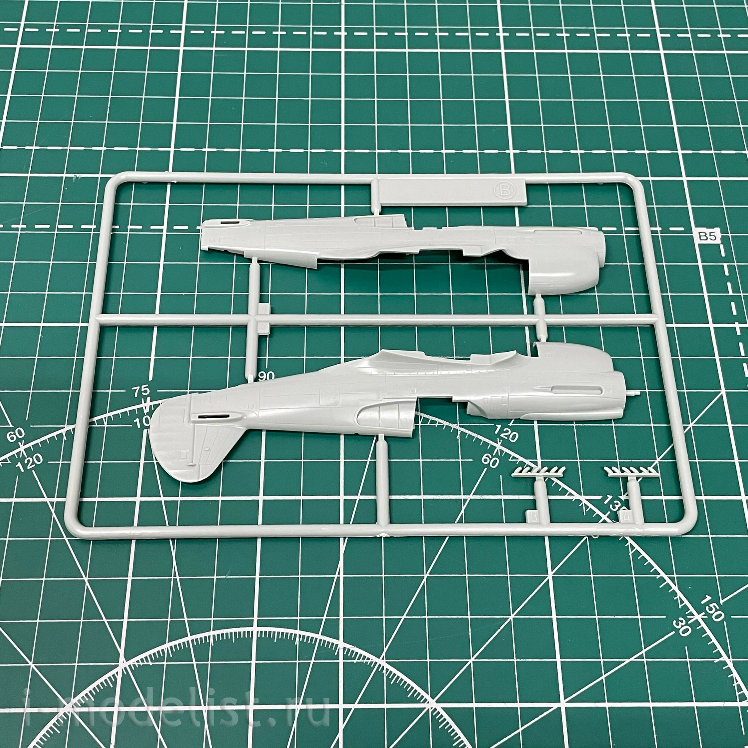 207263 Modeler 1/72 Fighter R-40E 