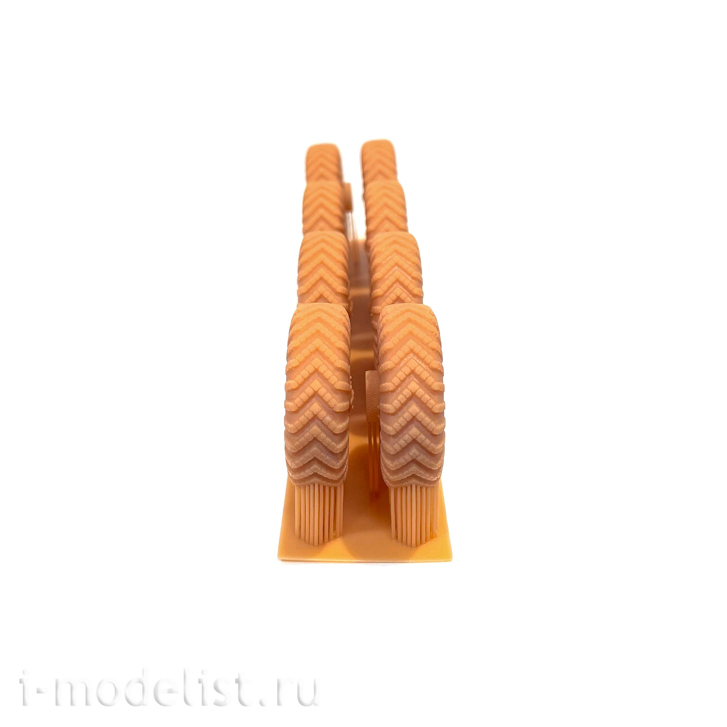DVC35025 DVC 1/35 I-159 Wheelset for the Uragan rocket Launcher and the Luna short-range artillery missile system (8 pcs.)