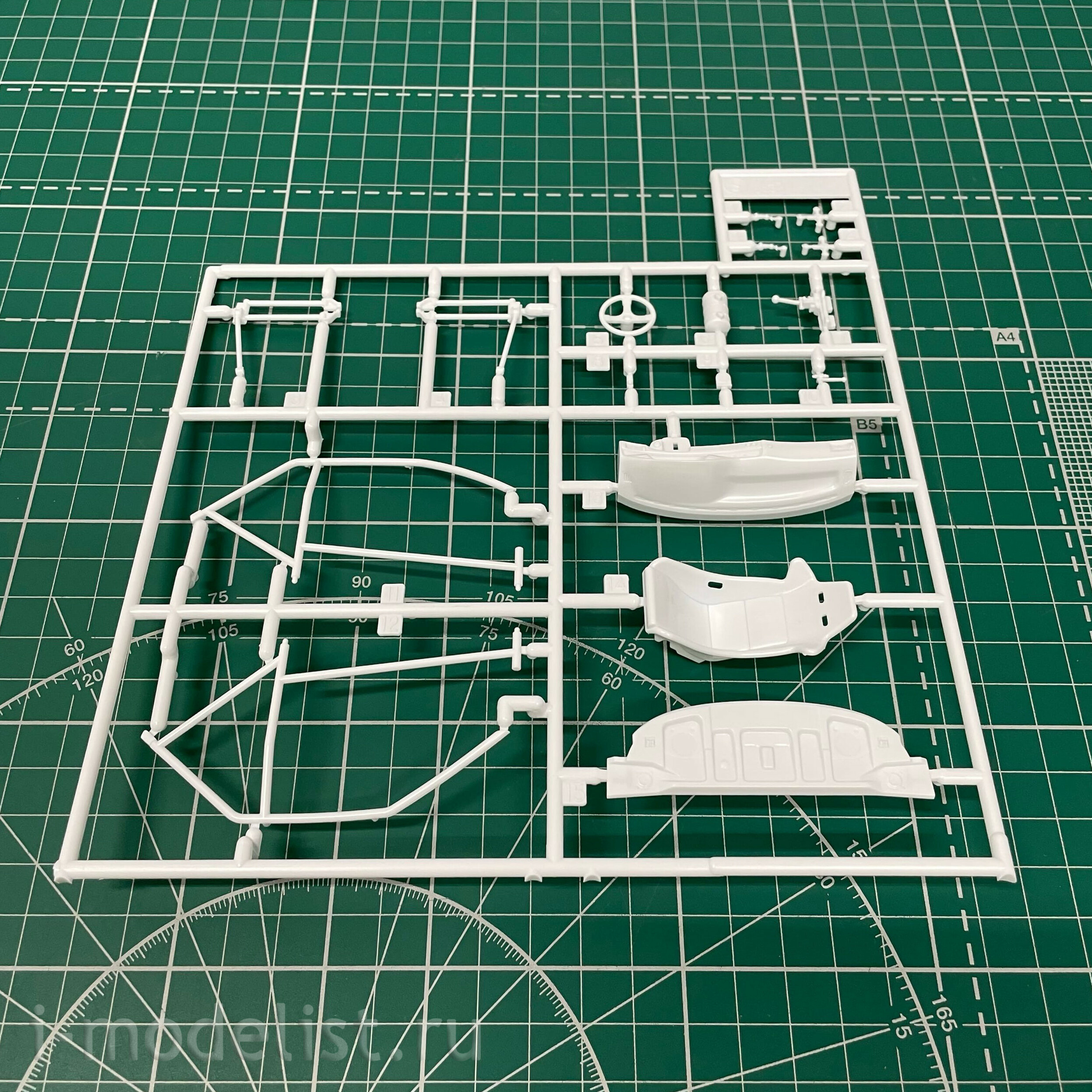 21137 Hasegawa 1/24 Car Advan Corolla Levin AE92