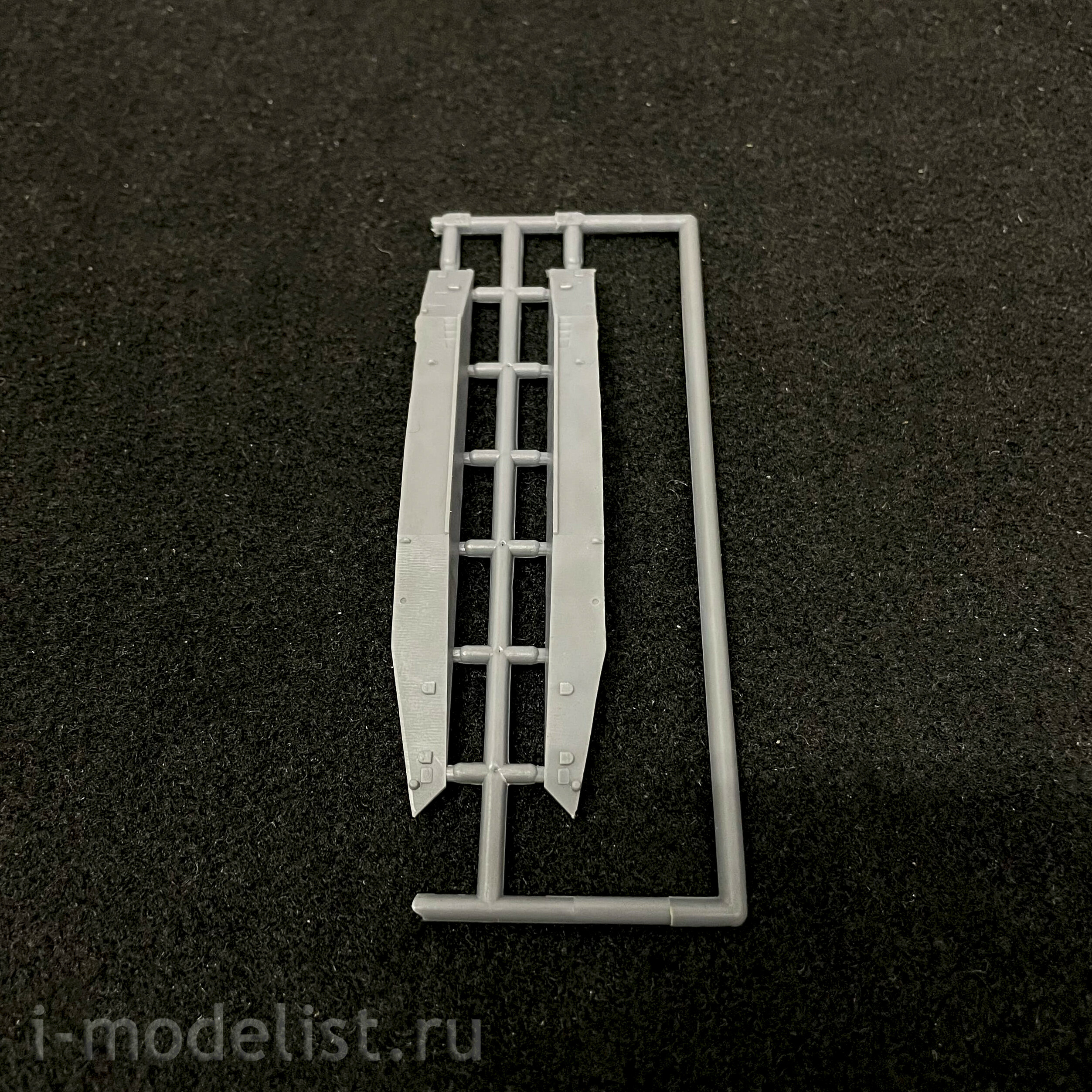 SEA037 Zebrano 1/72 Rocket Tank Object 170