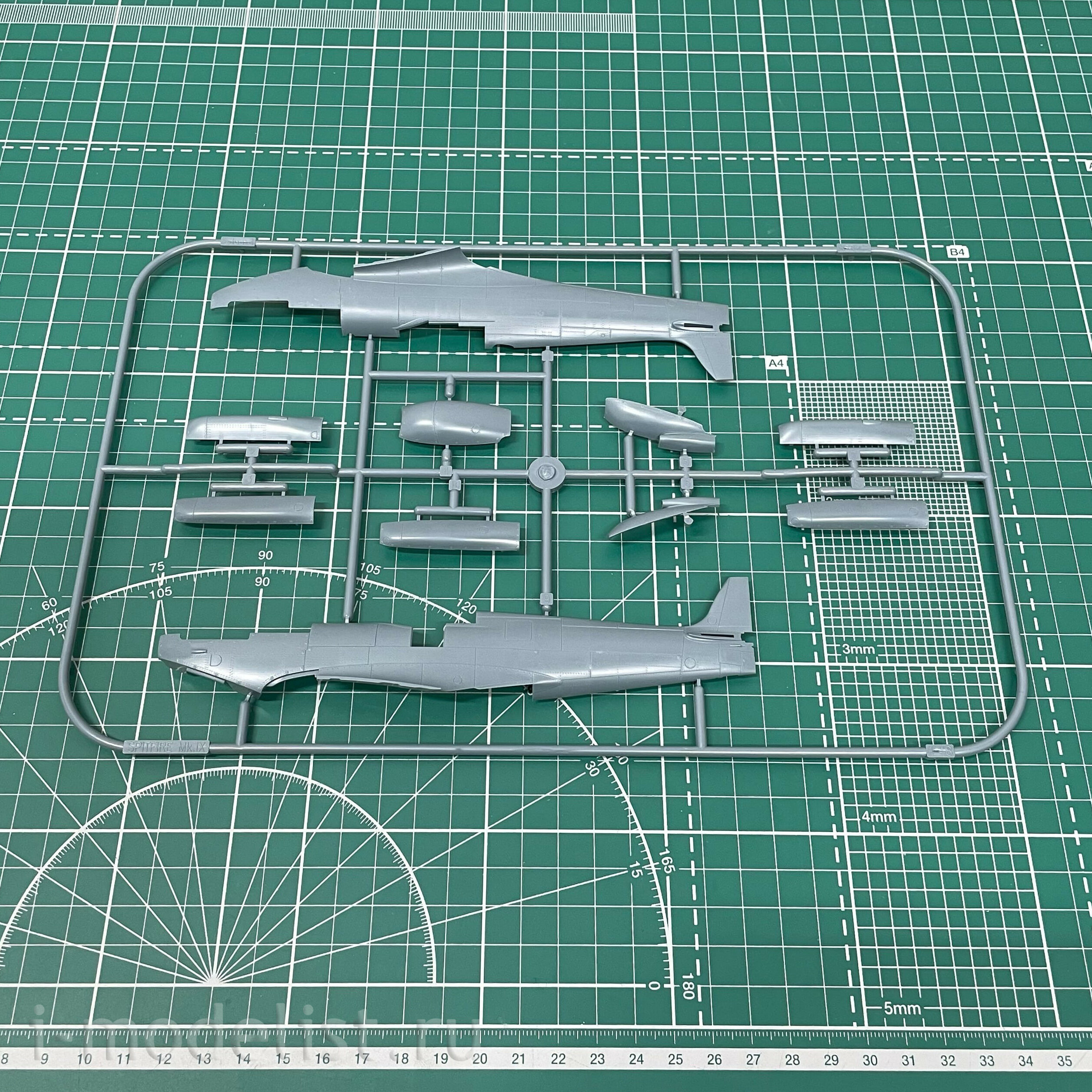 84183 Eduard 1/48 Spitfire Mk. IXc Fighter