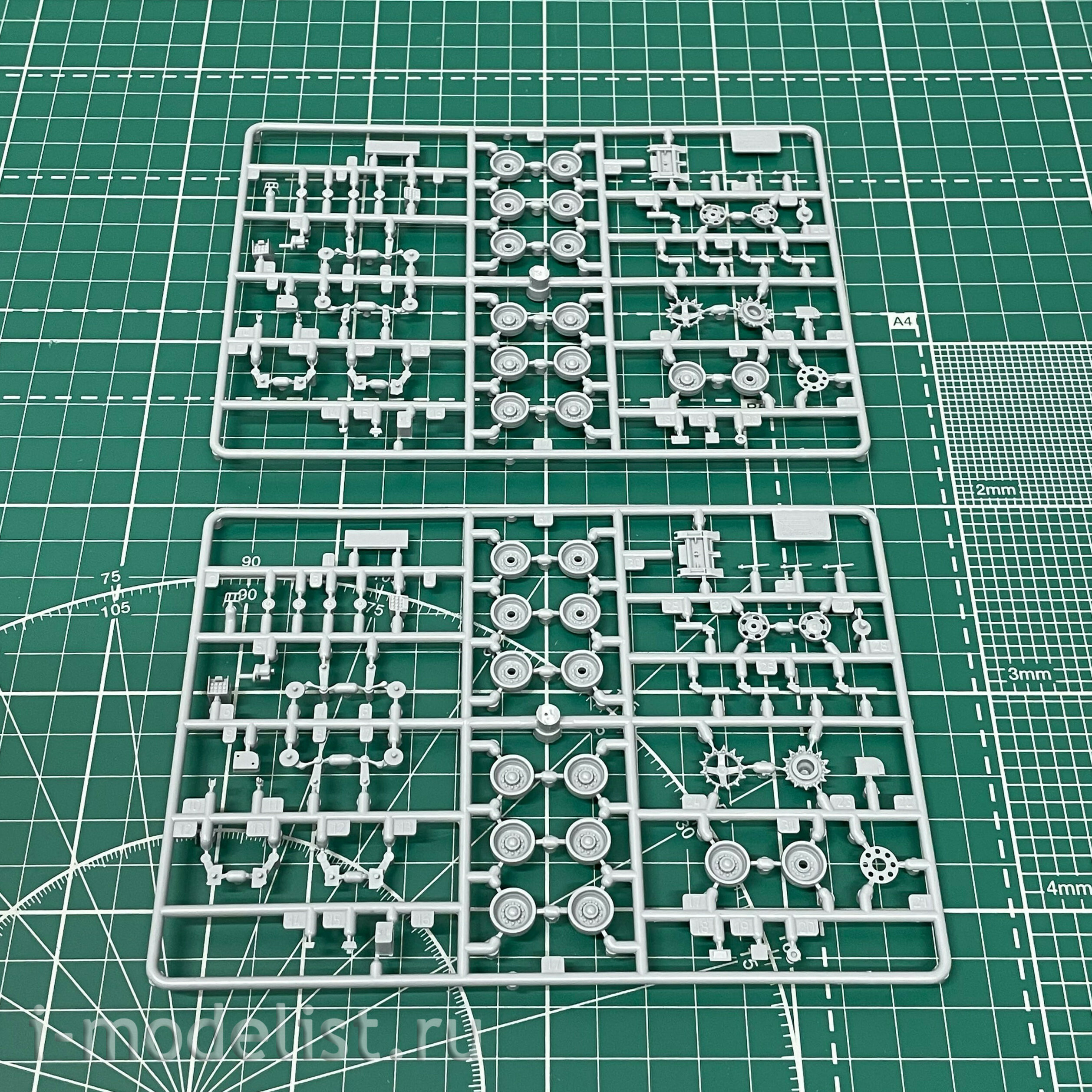 5057П Zvezda 1/72 Подарочный набор: Российская тяжёлая боевая машина пехfromы ТБМП Т-15 